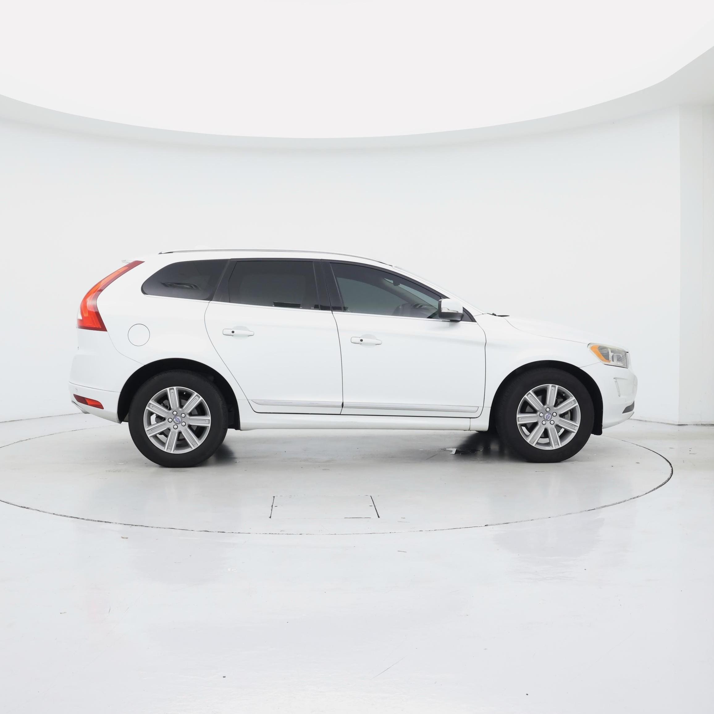 Thumbnail: 2016 Volvo XC60 - 7