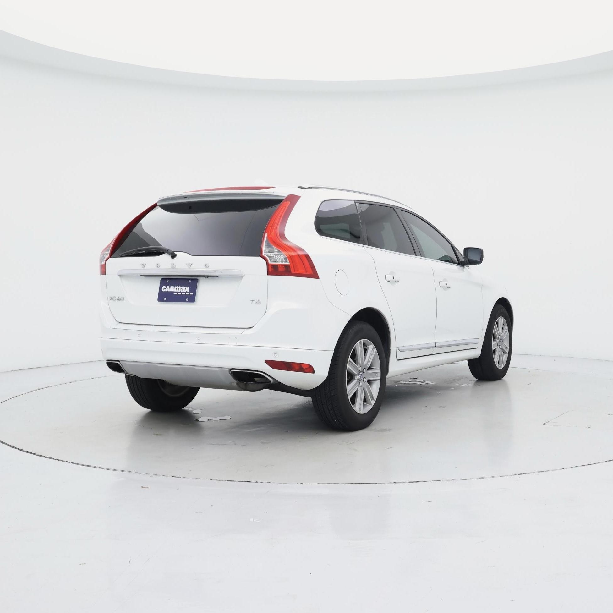 Thumbnail: 2016 Volvo XC60 - 8