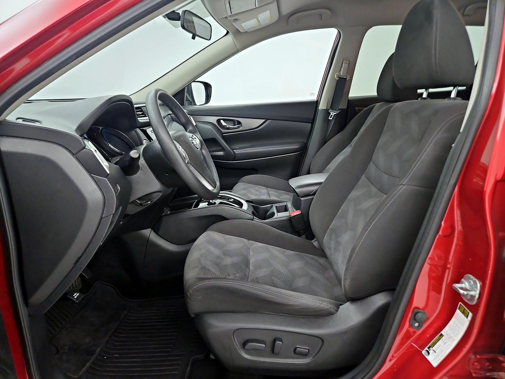 Thumbnail: 2016 Nissan Rogue - 9