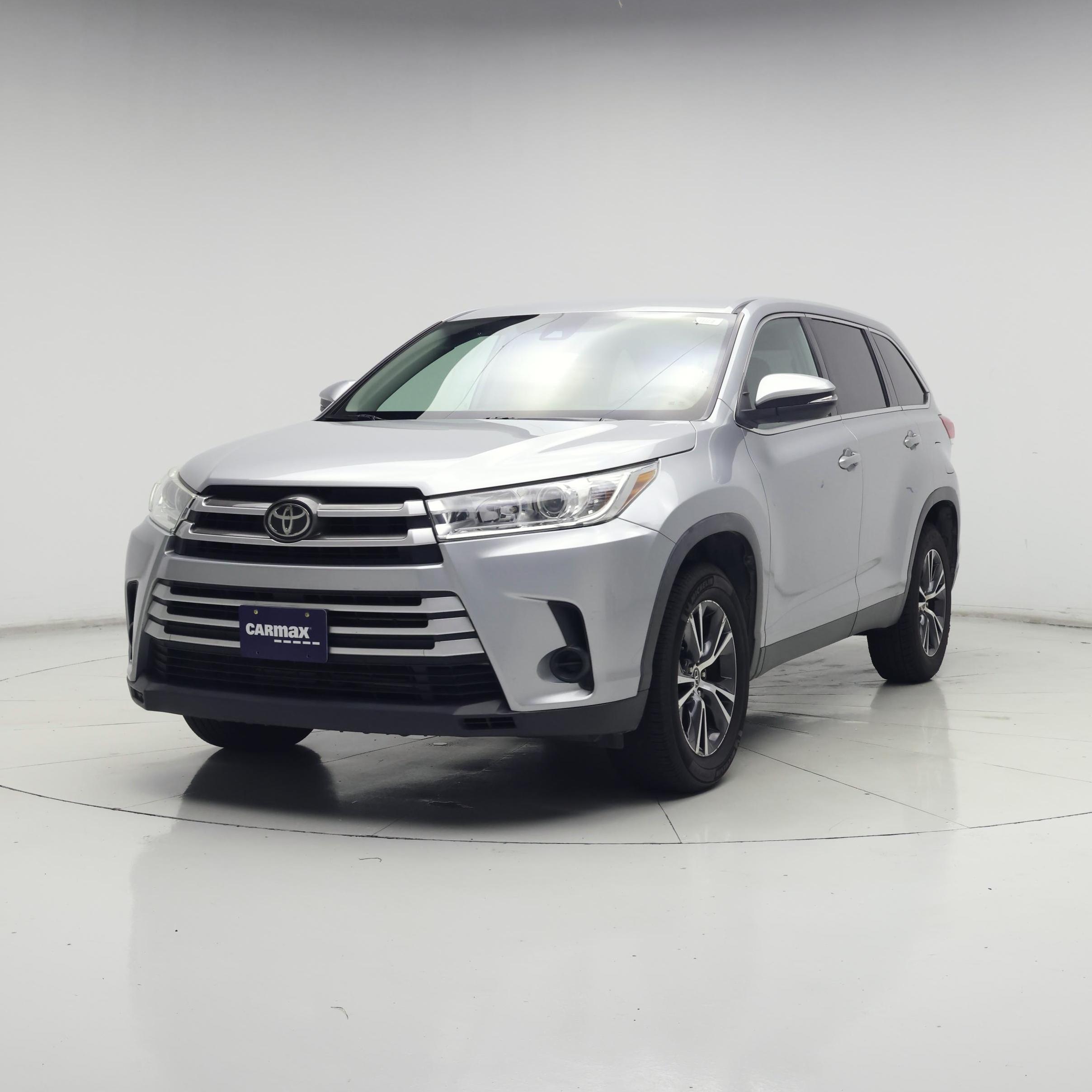 Thumbnail: 2019 Toyota Highlander - 4