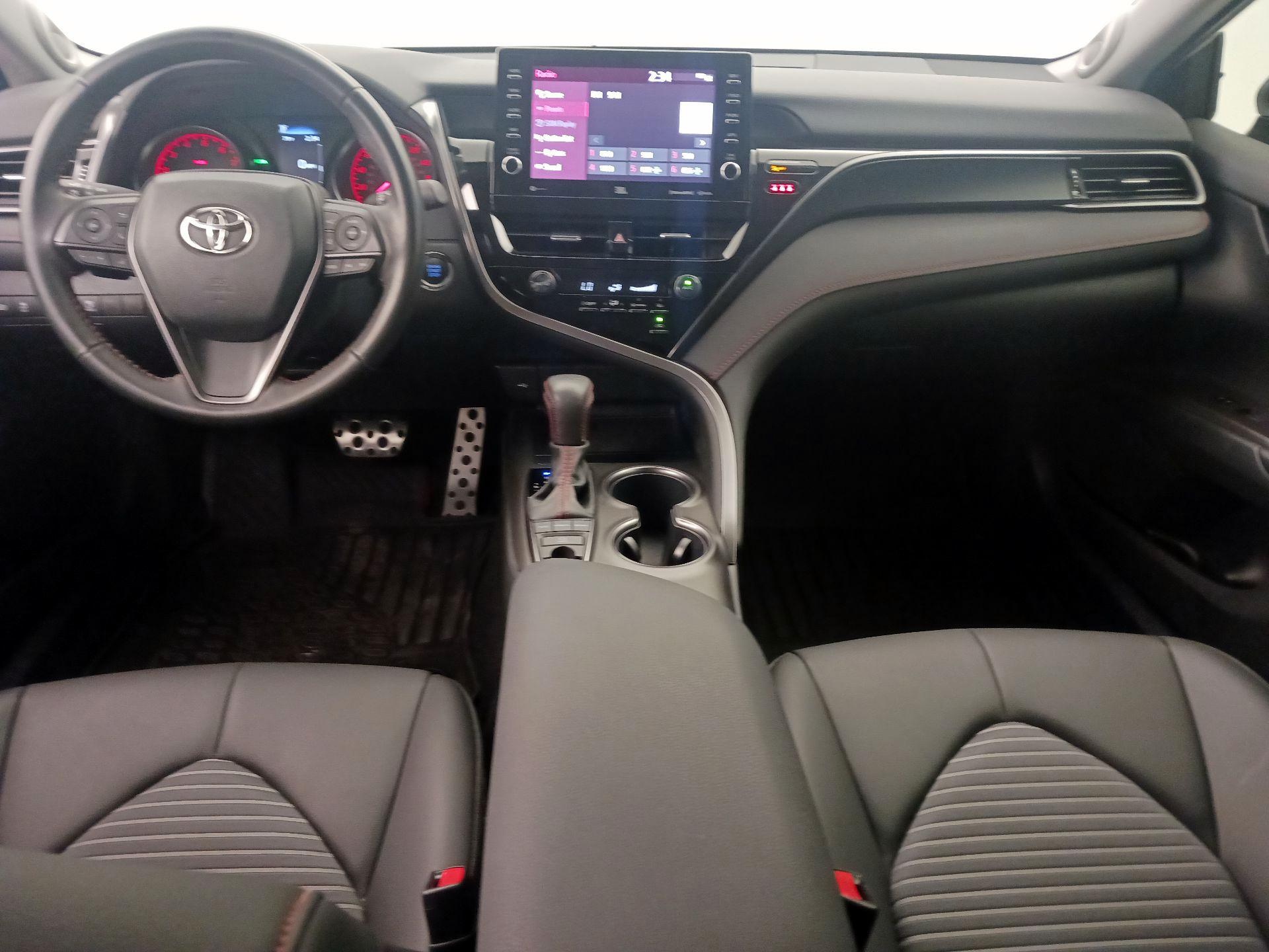 Thumbnail: 2022 Toyota Camry - 9