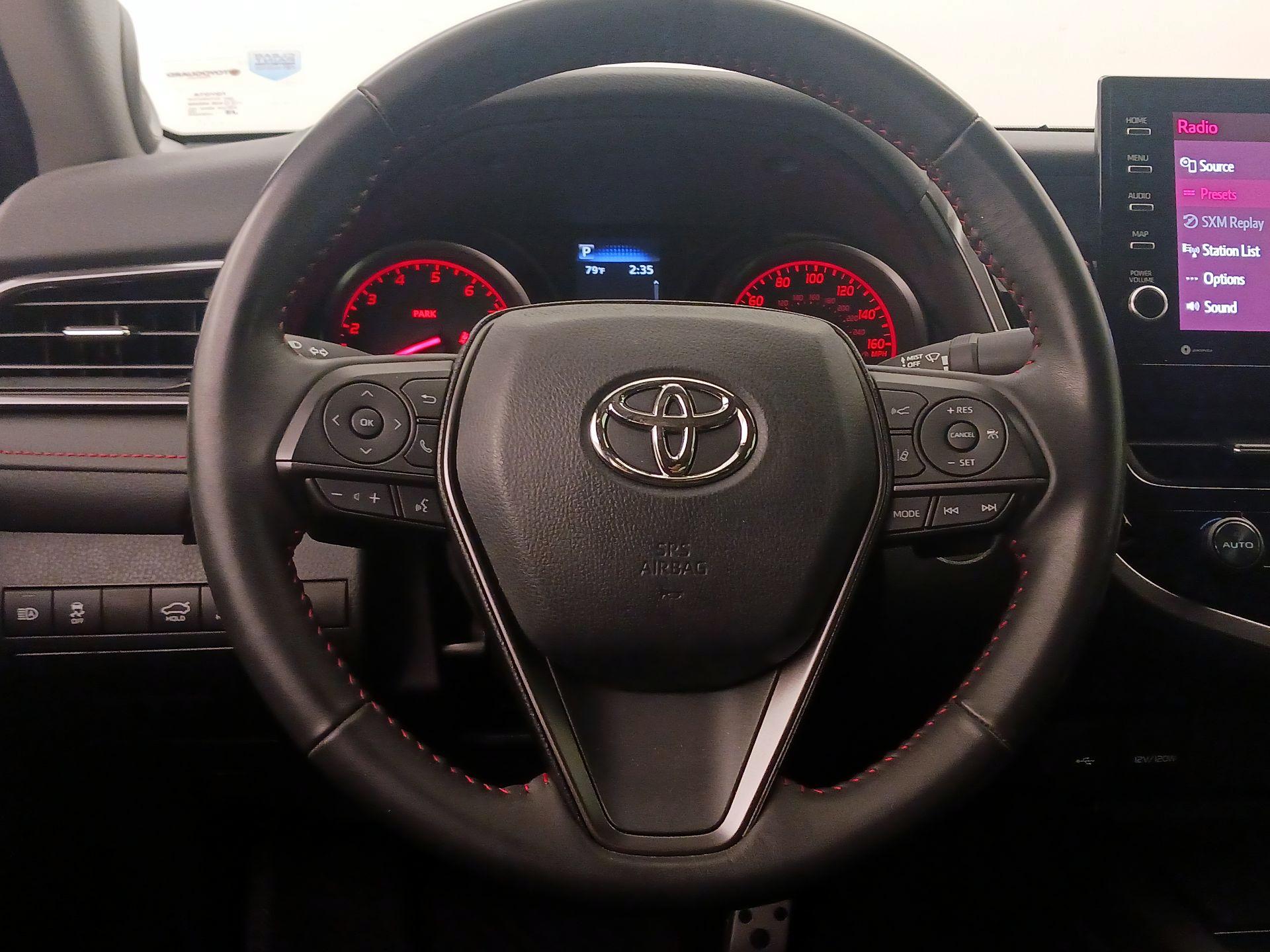 Thumbnail: 2022 Toyota Camry - 10