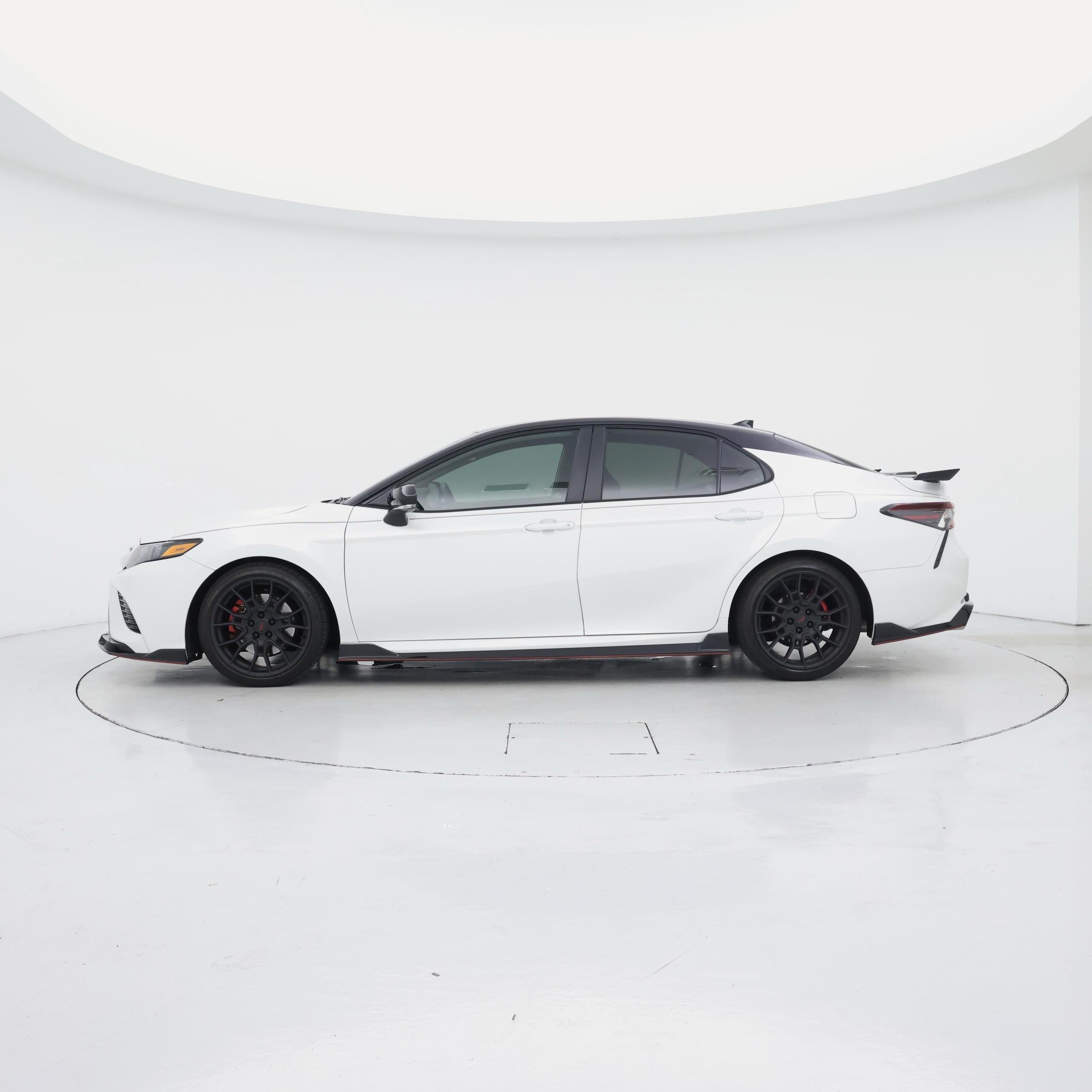 Thumbnail: 2022 Toyota Camry - 3