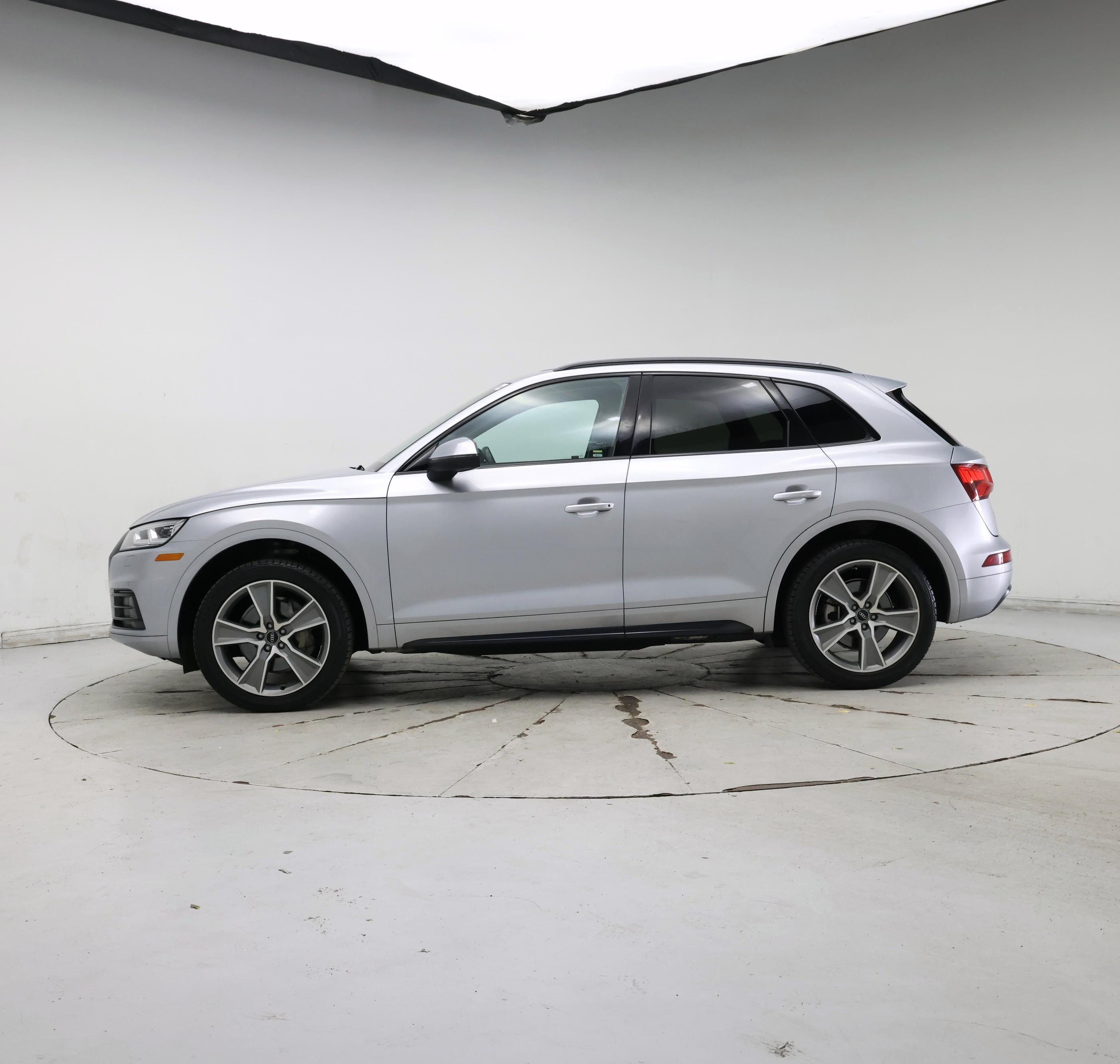 Thumbnail: 2019 Audi Q5 - 3