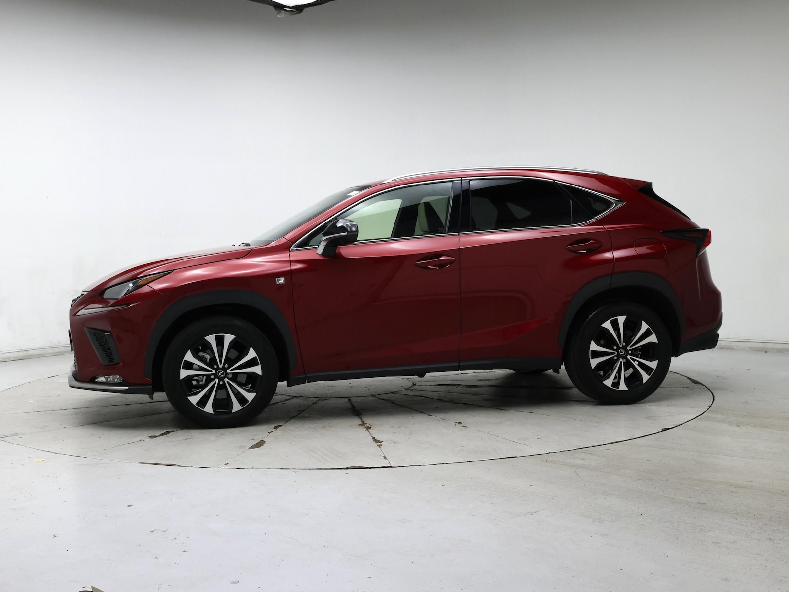 2021 Lexus NX 300 F SPORT - Photo 4
