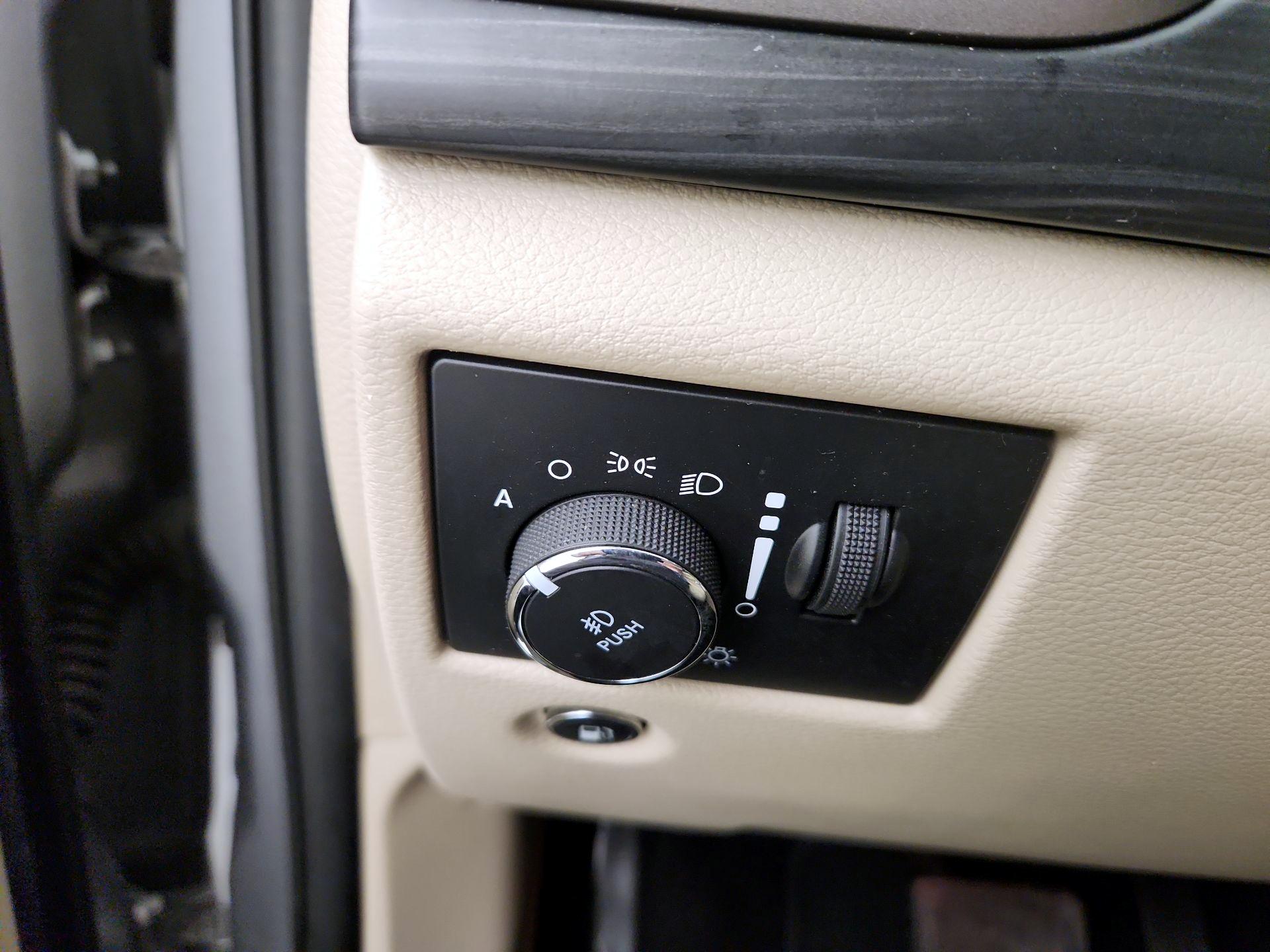 Thumbnail: 2021 Jeep Grand Cherokee - 13