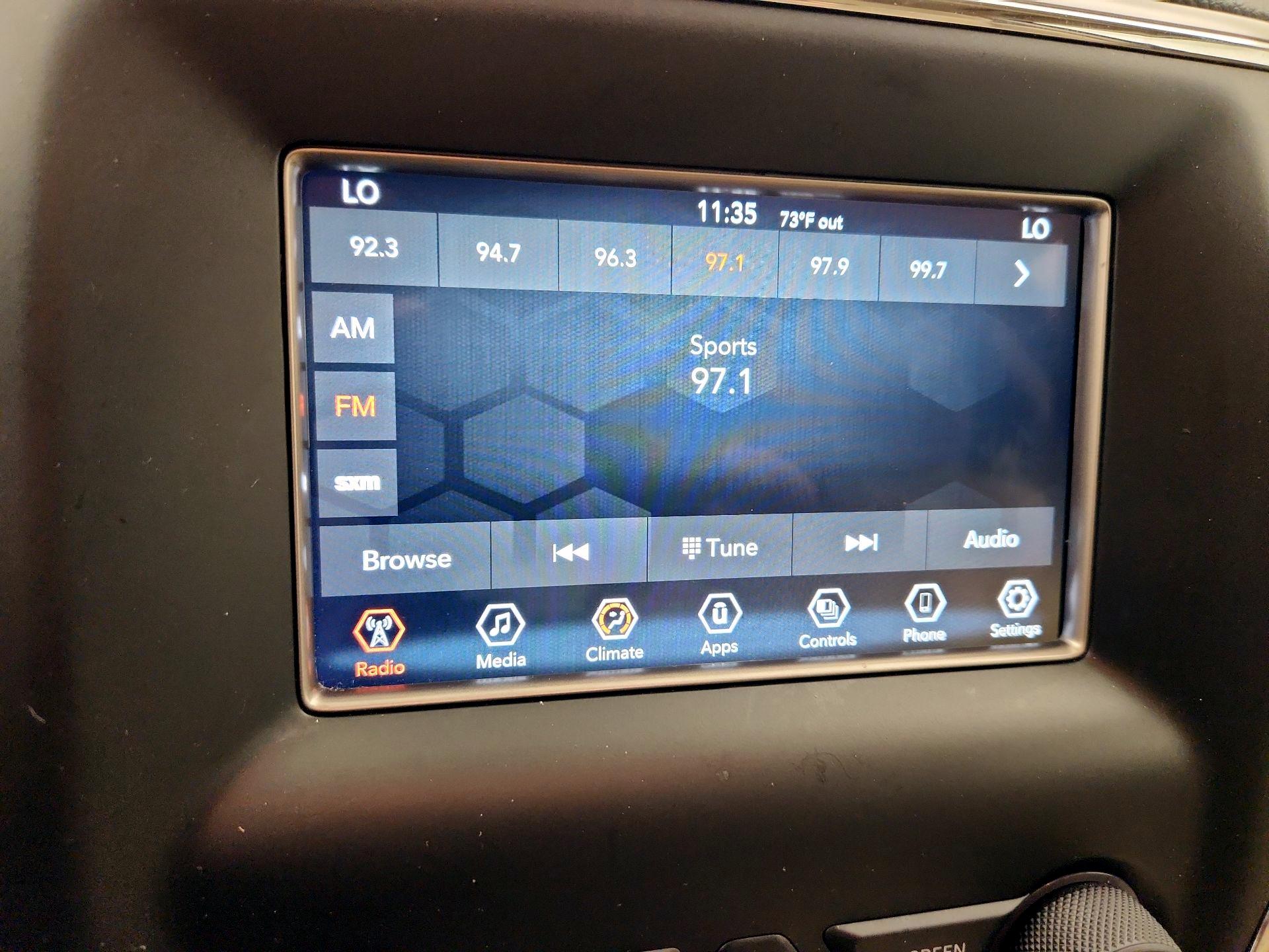 Thumbnail: 2021 Jeep Grand Cherokee - 15