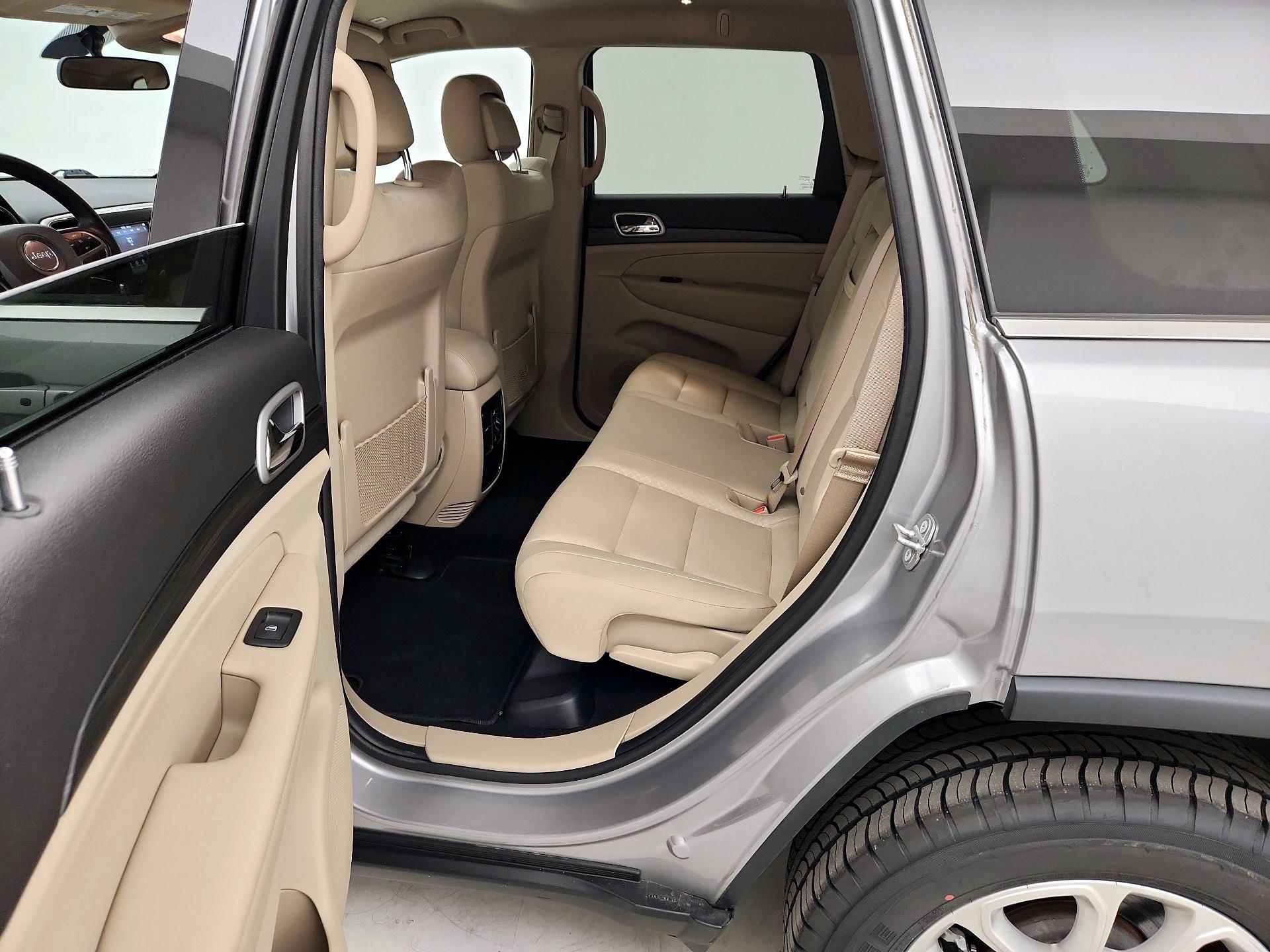 Thumbnail: 2021 Jeep Grand Cherokee - 19