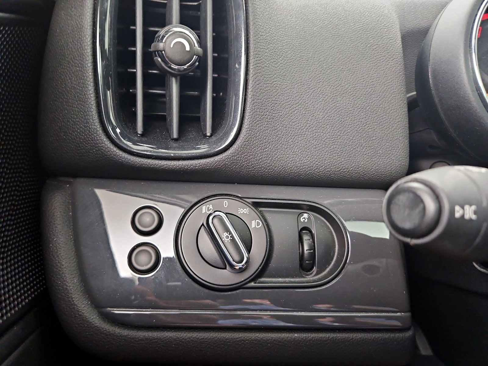 2018 MINI Countryman Base - Photo 14