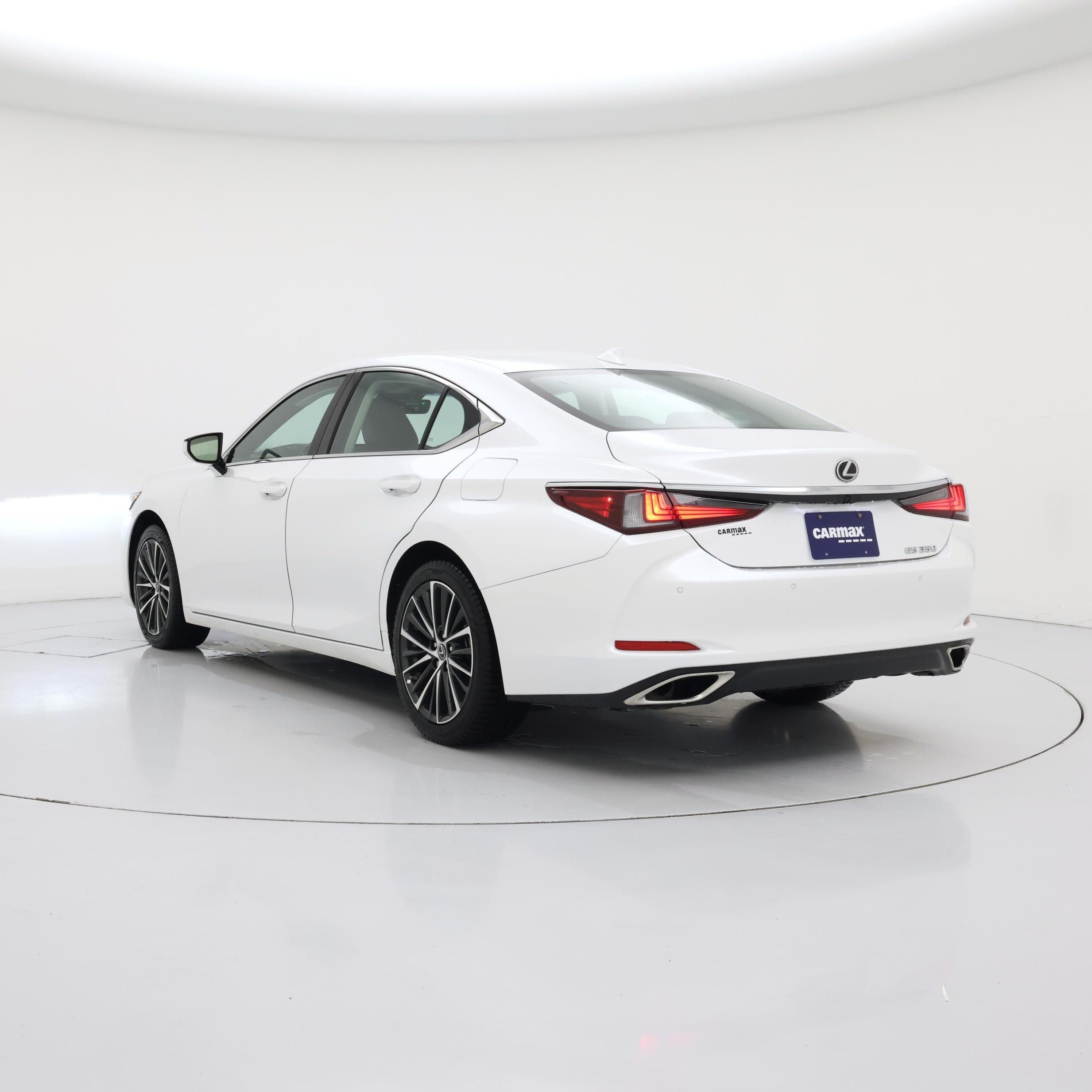 Thumbnail: 2025 Lexus ES - 2