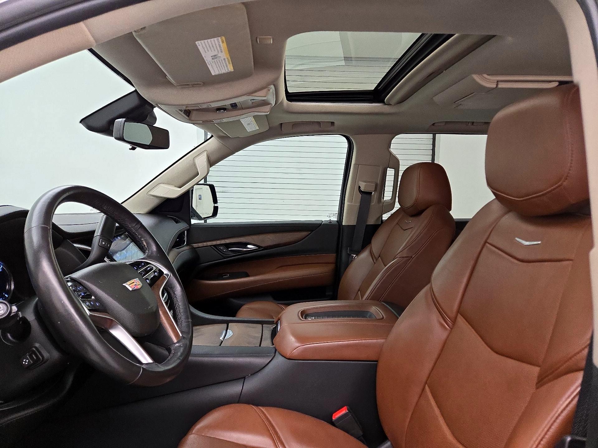Thumbnail: 2020 Cadillac Escalade - 18