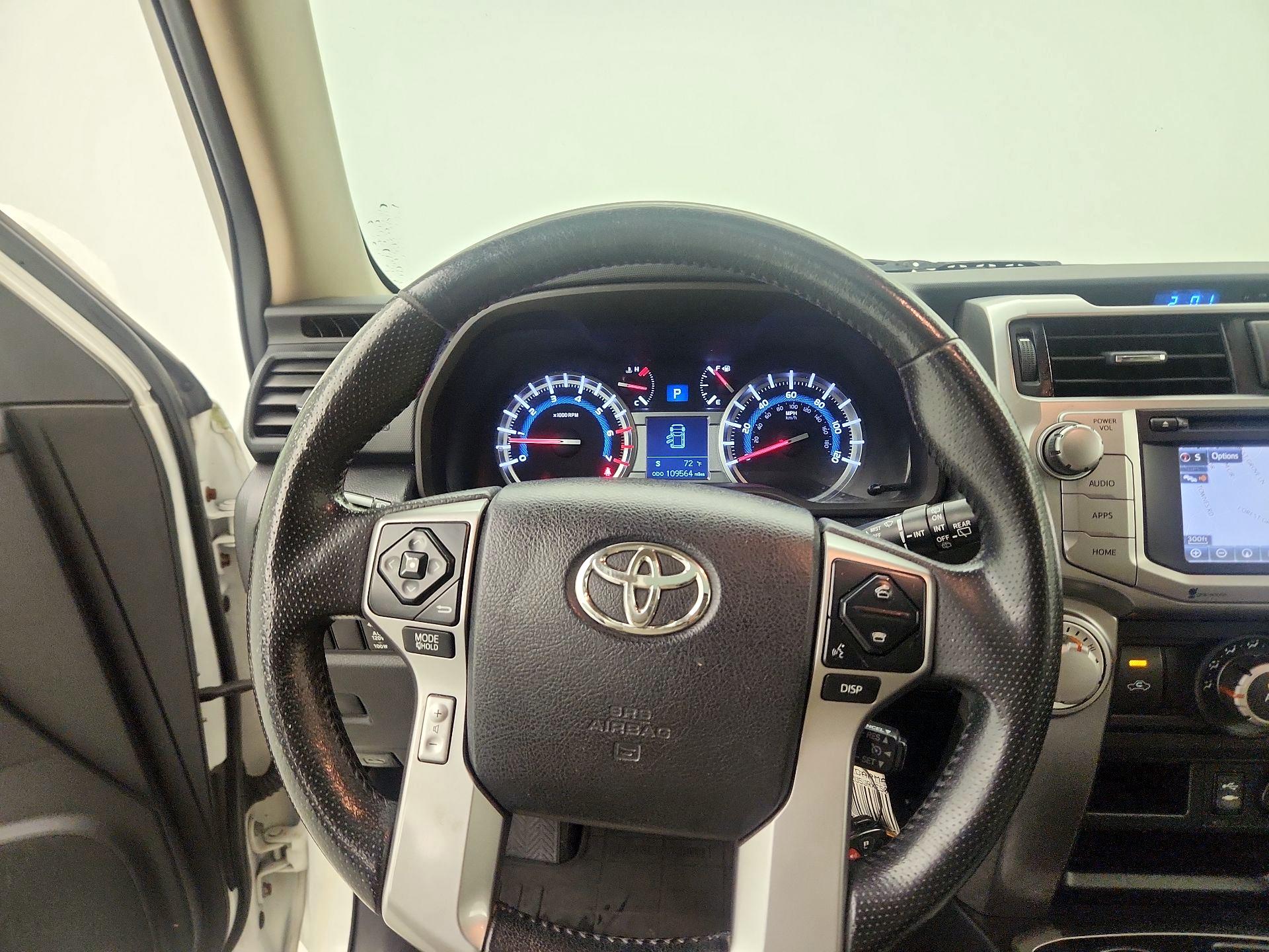 Thumbnail: 2014 Toyota 4Runner - 10