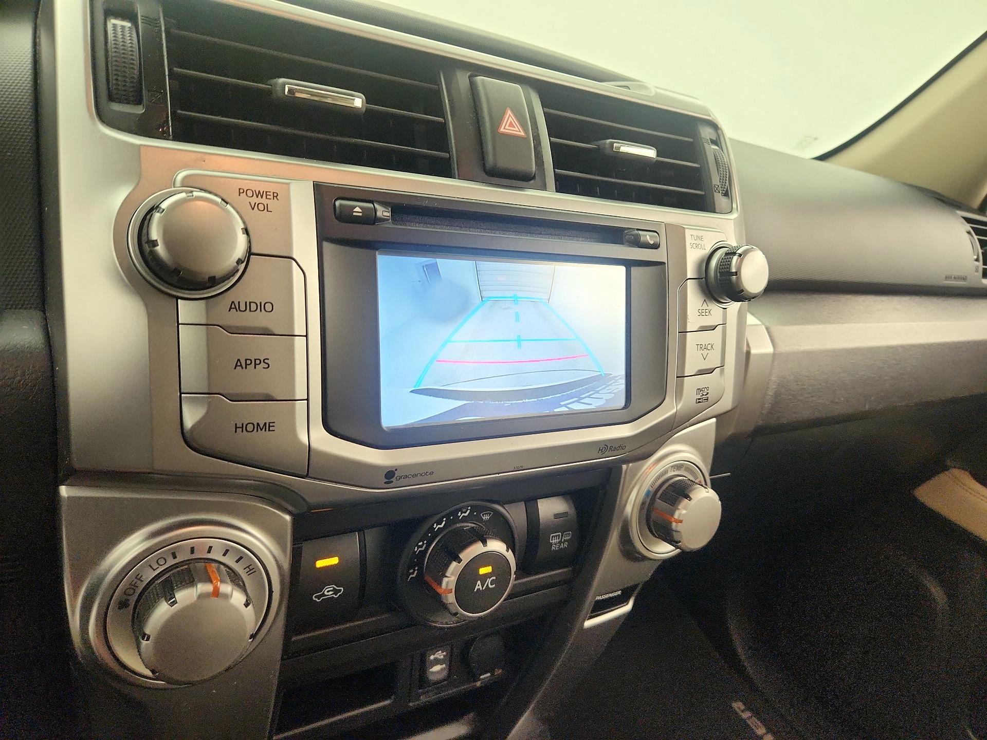 Thumbnail: 2014 Toyota 4Runner - 15