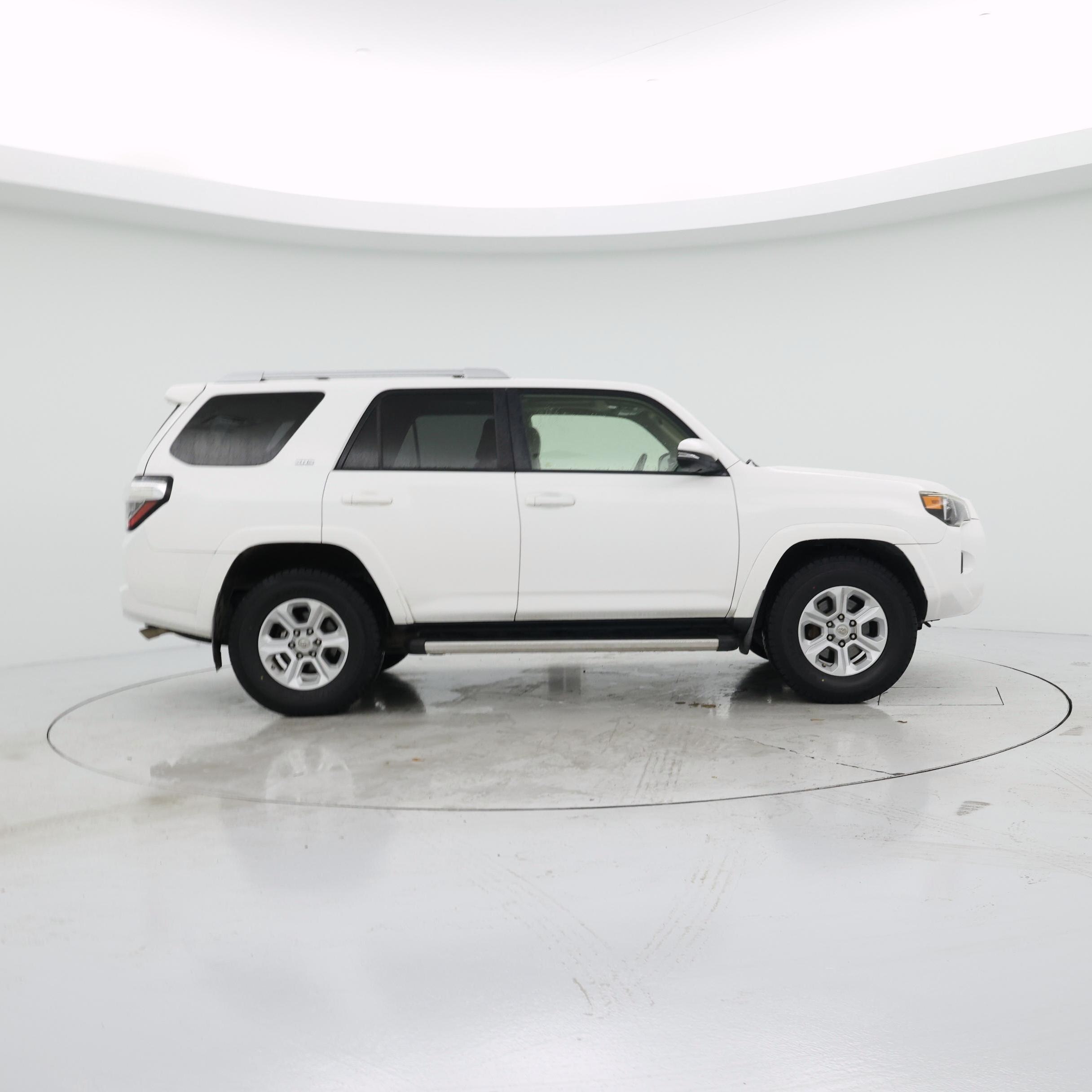 Thumbnail: 2014 Toyota 4Runner - 7