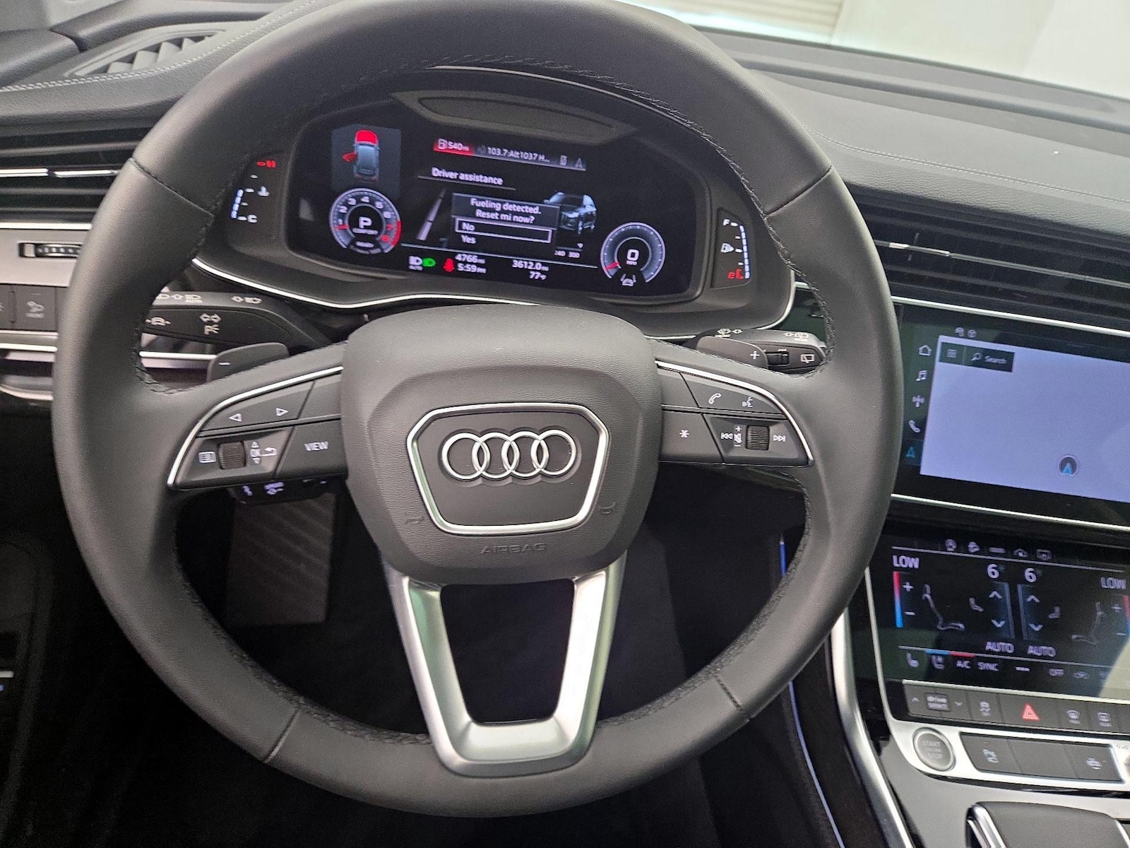2023 Audi Q7 Premium Plus - Photo 11