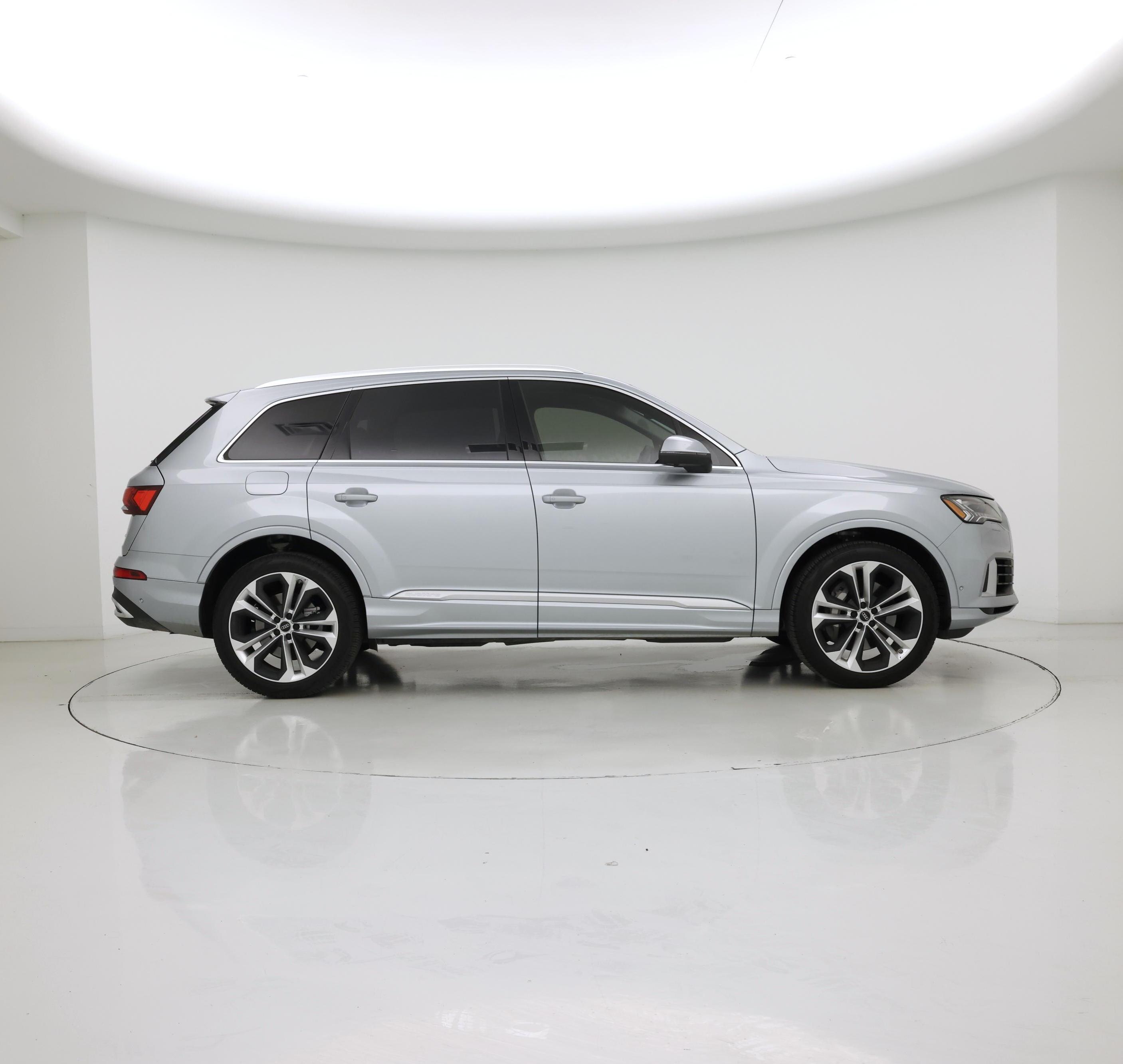 Thumbnail: 2023 Audi Q7 - 7