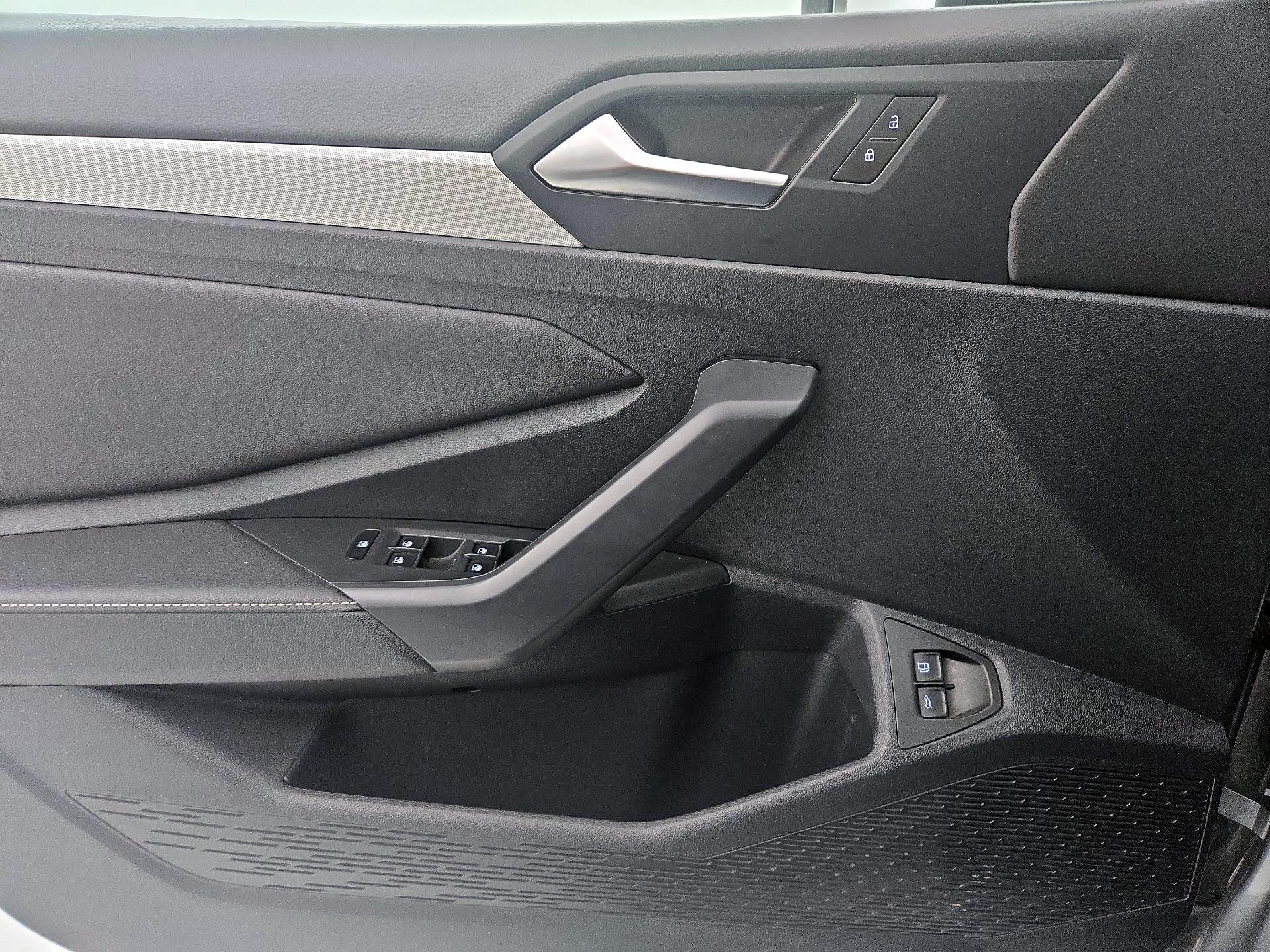 Thumbnail: 2024 Volkswagen Jetta - 12