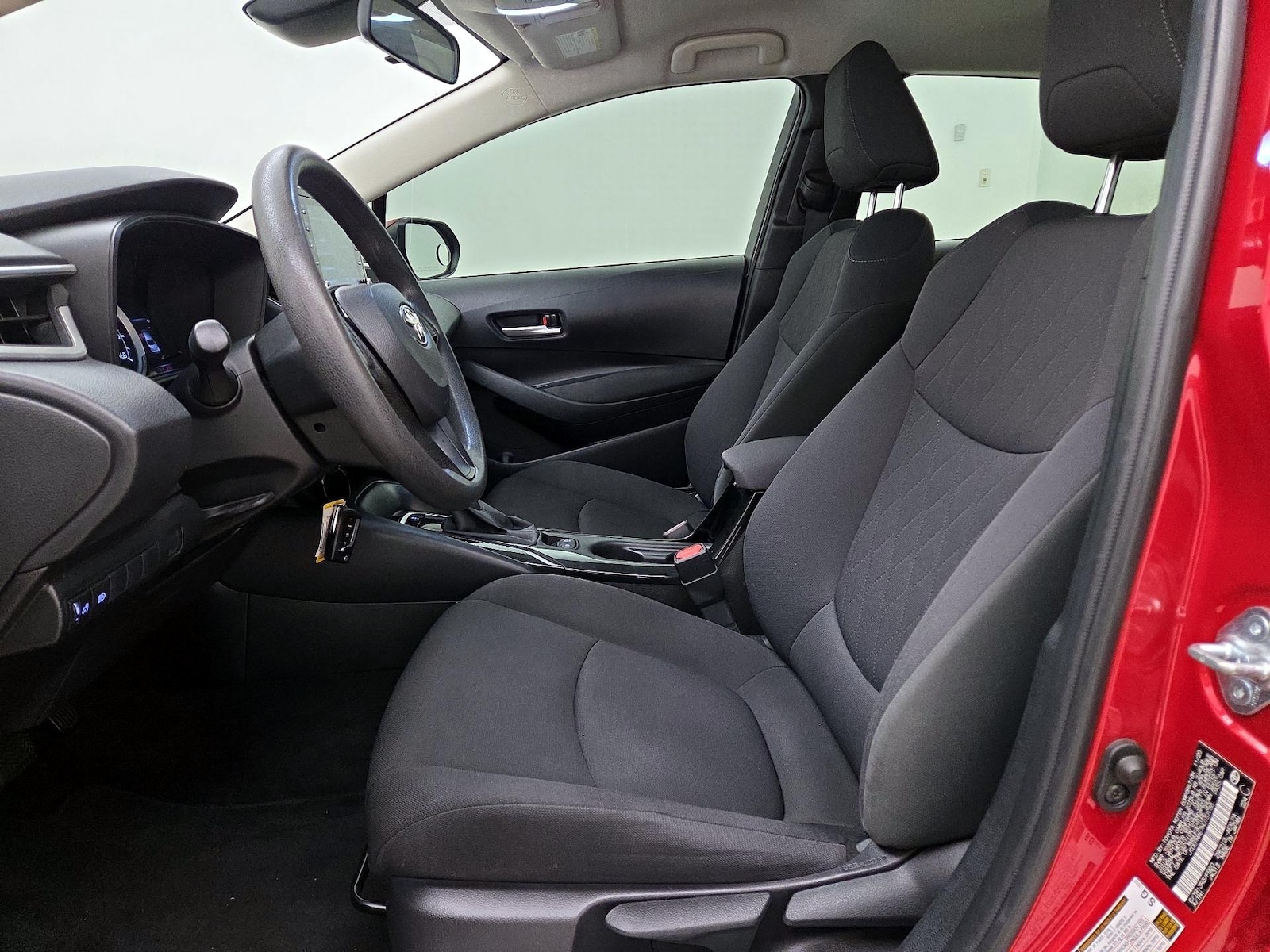 2021 Toyota Corolla LE - Photo 12