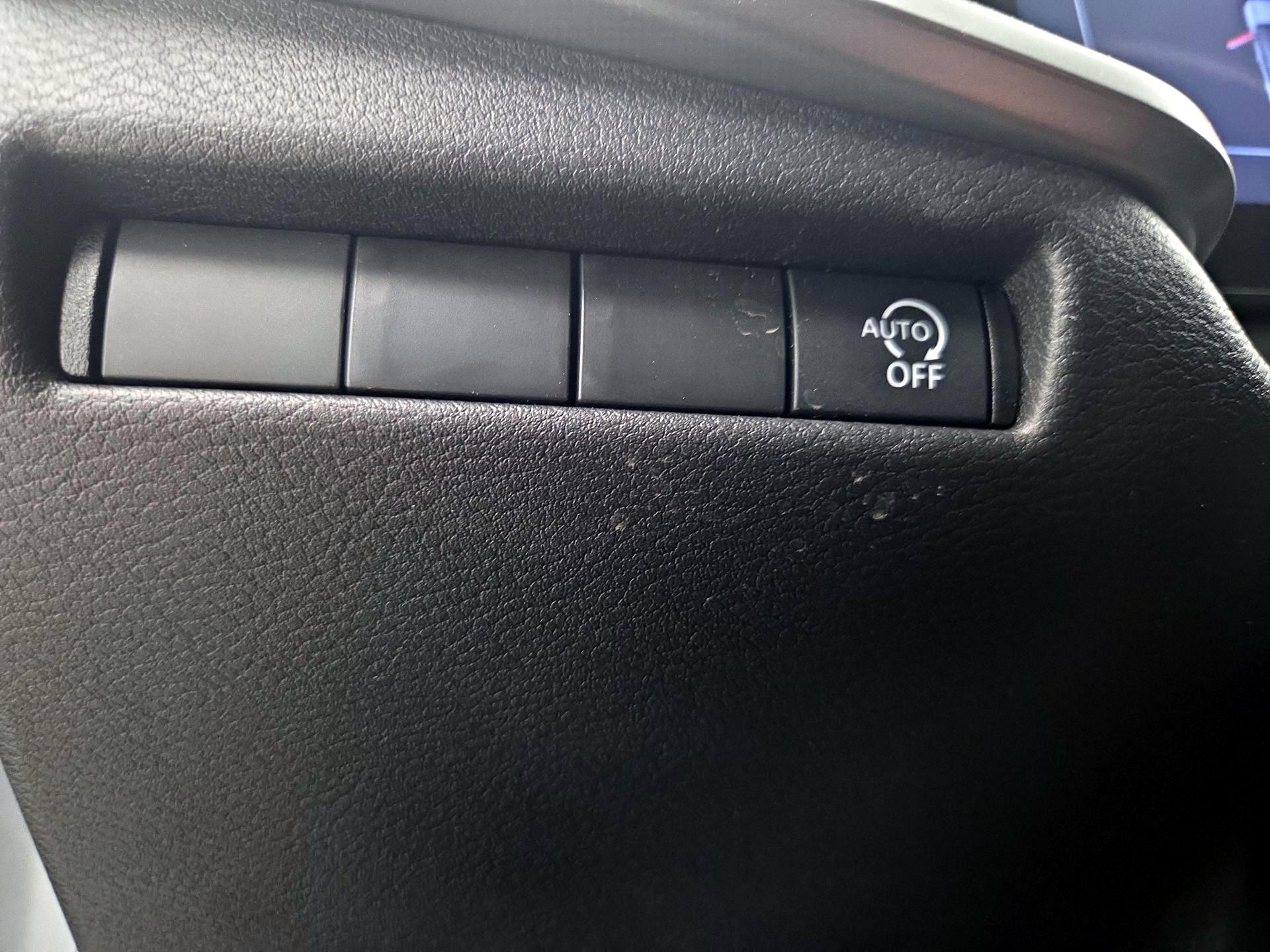 Thumbnail: 2026 Nissan Kicks - 13