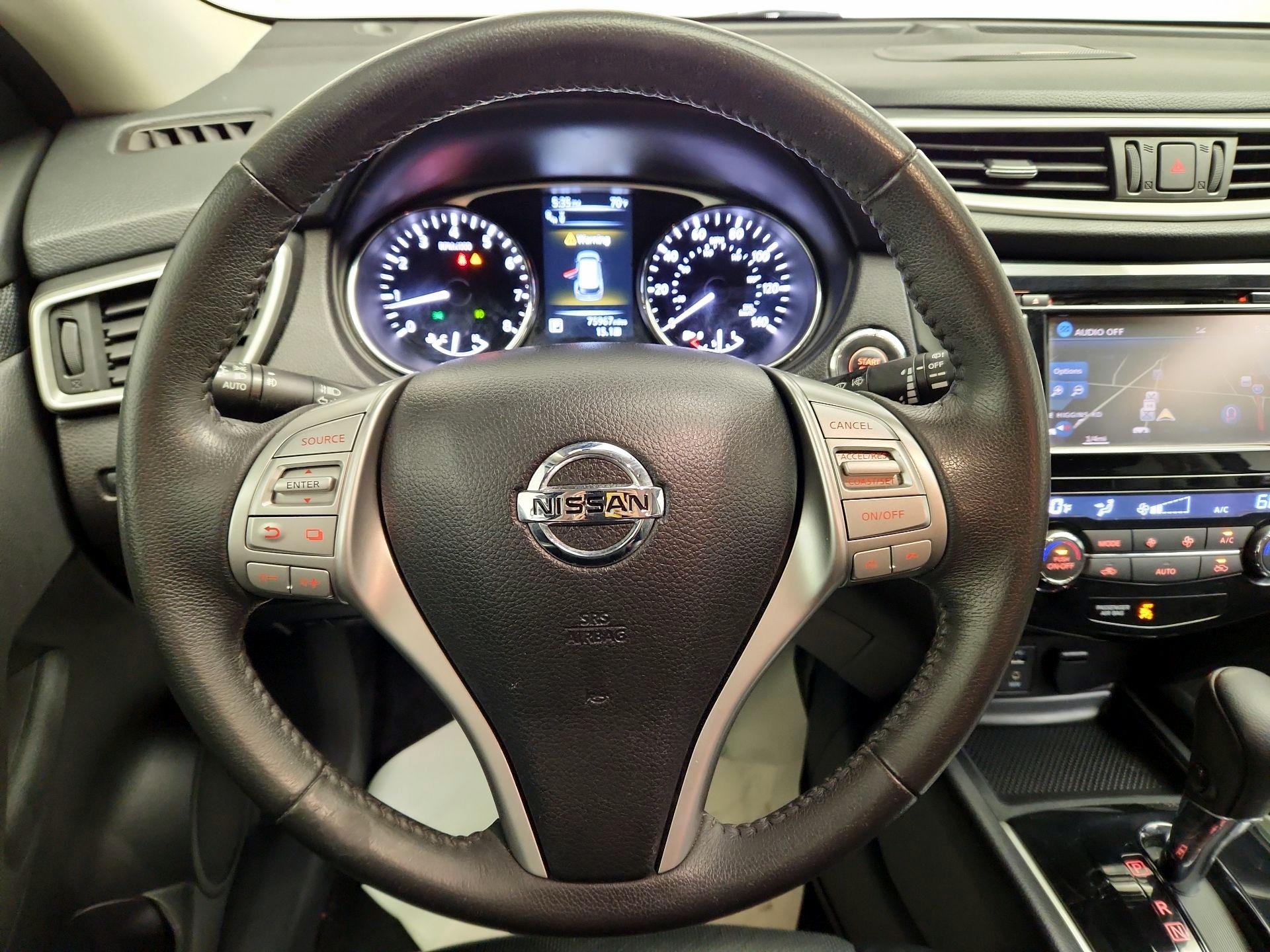 Thumbnail: 2016 Nissan Rogue - 10