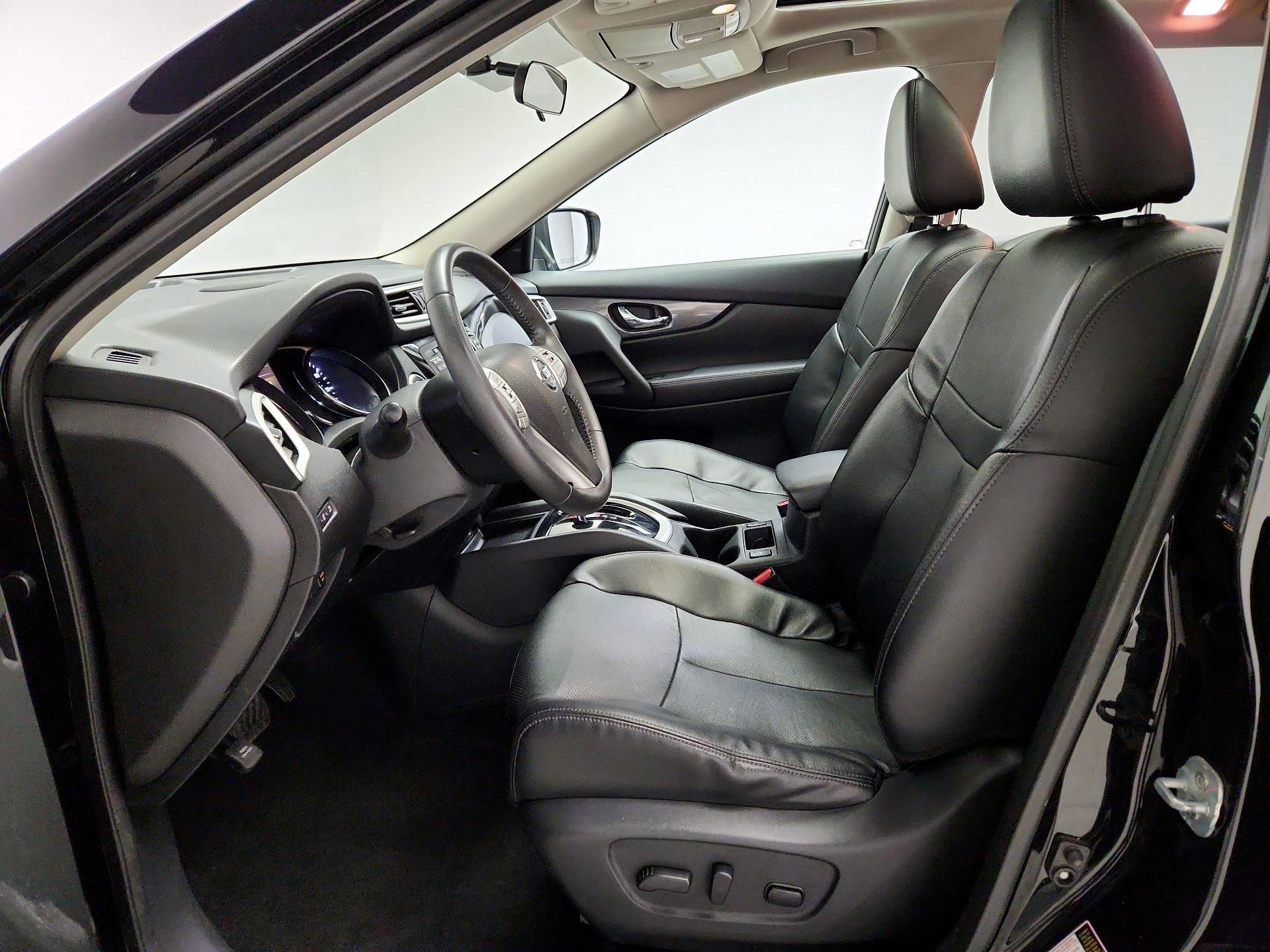 Thumbnail: 2016 Nissan Rogue - 11