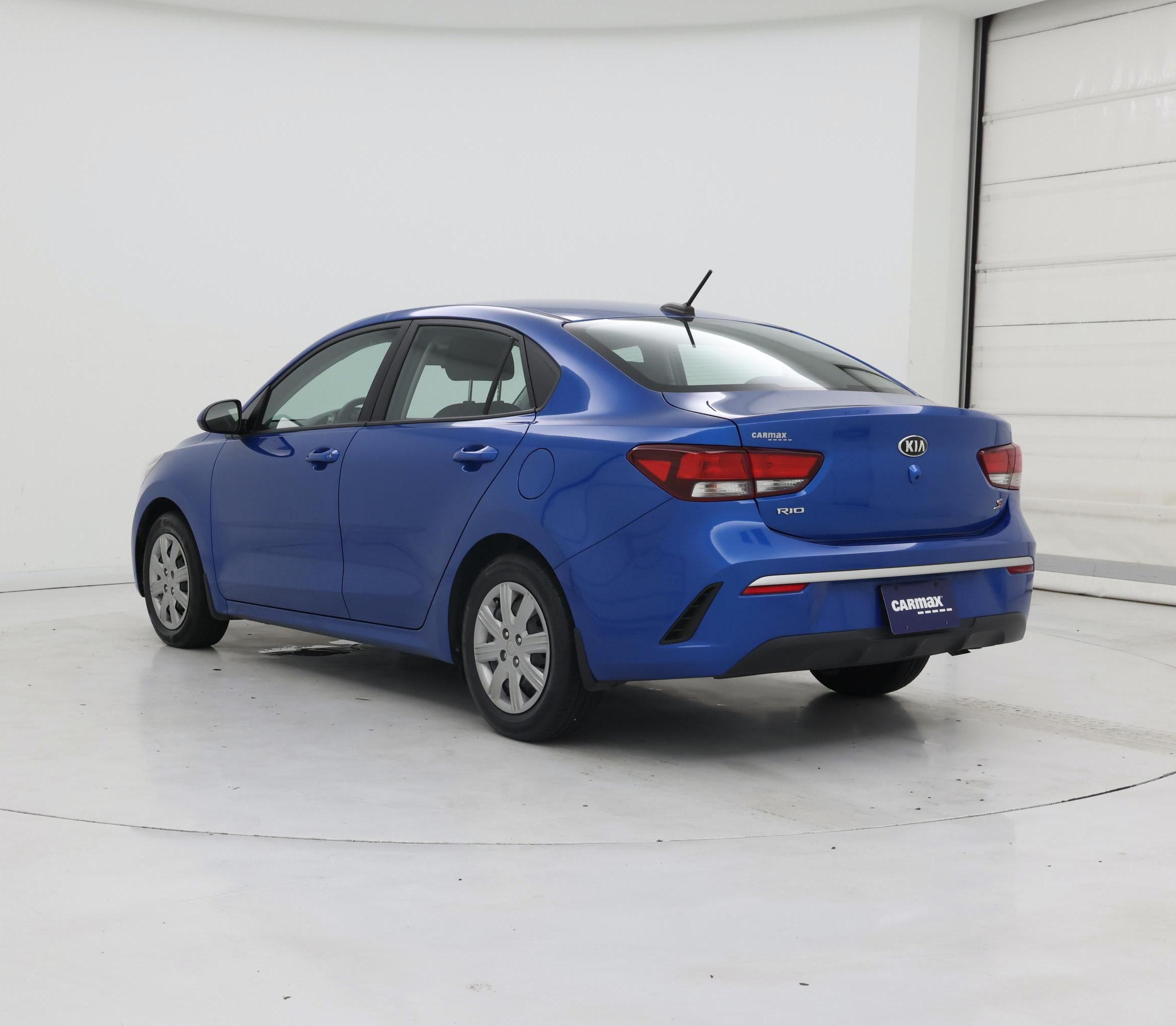 Thumbnail: 2021 Kia Rio - 2