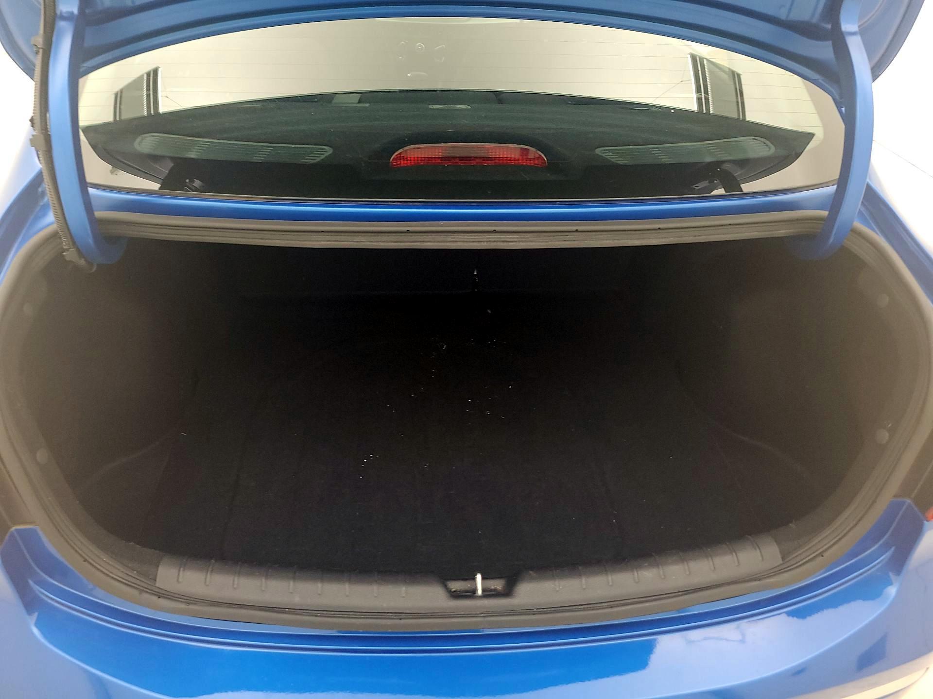 Thumbnail: 2021 Kia Rio - 20
