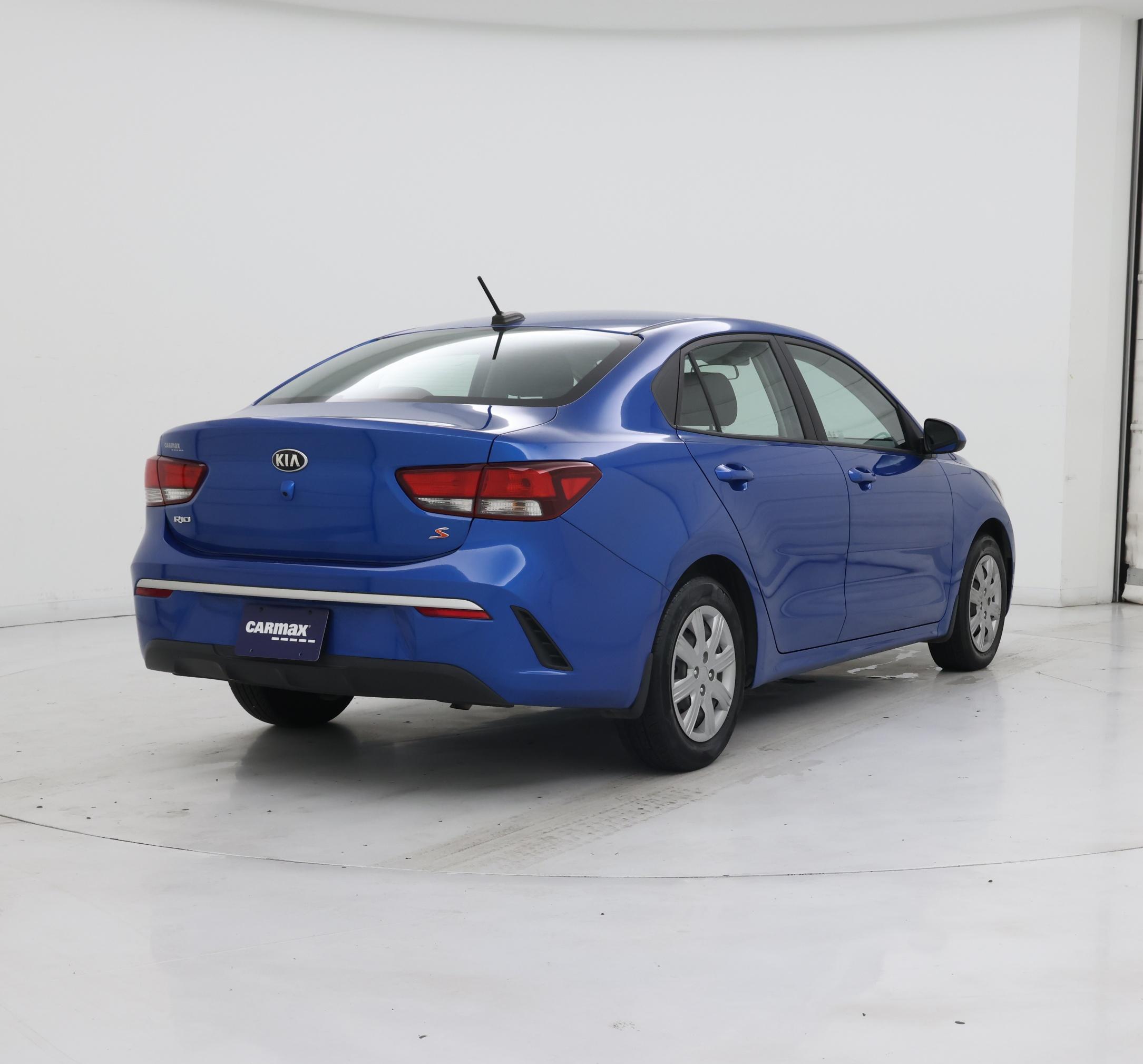 Thumbnail: 2021 Kia Rio - 8