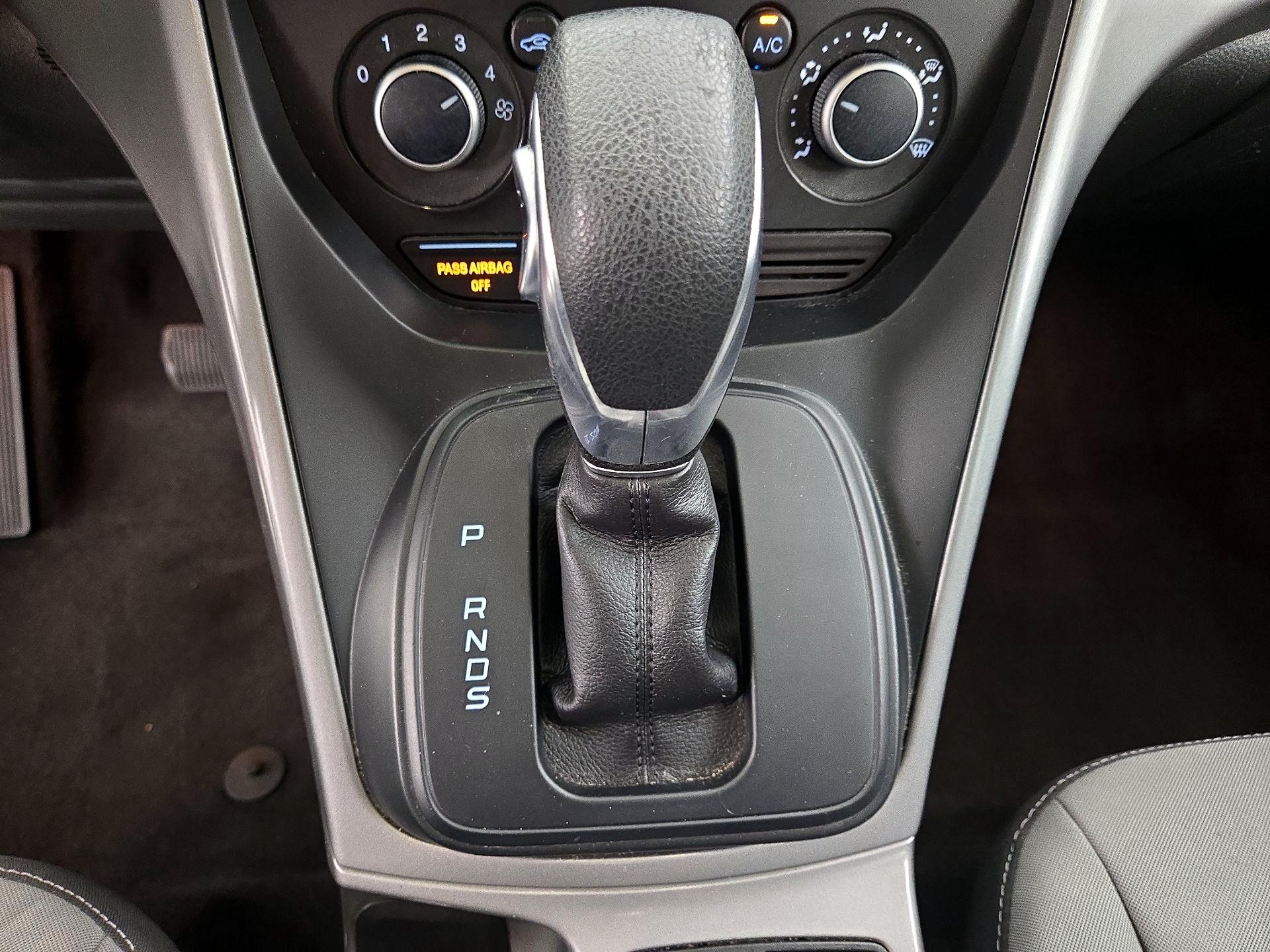 Thumbnail: 2016 Ford Escape - 17