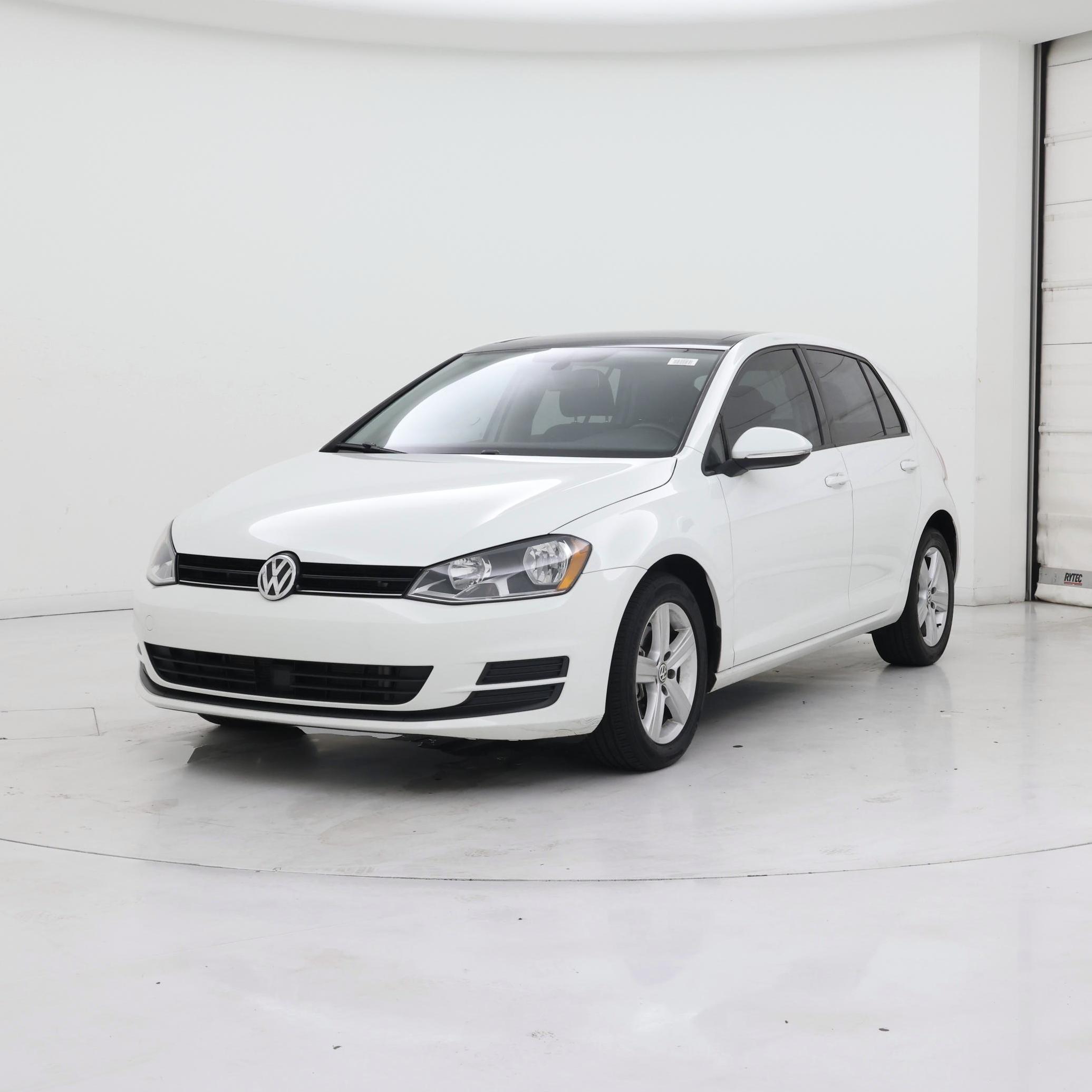 Thumbnail: 2017 Volkswagen Golf - 4