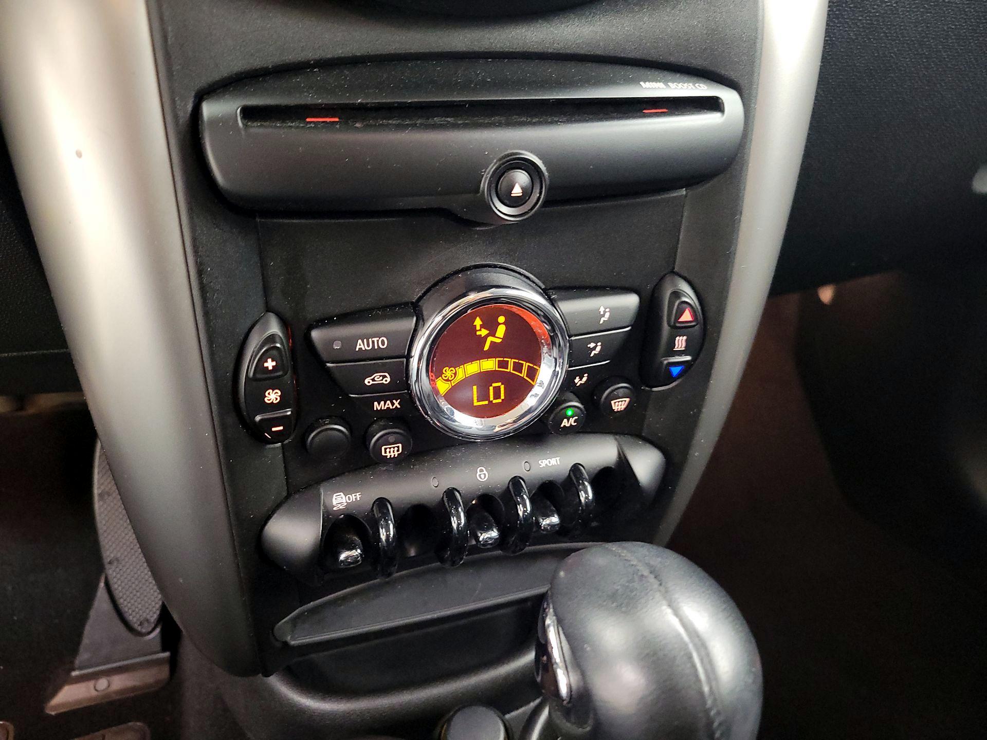 Thumbnail: 2016 MINI Cooper Countryman - 14