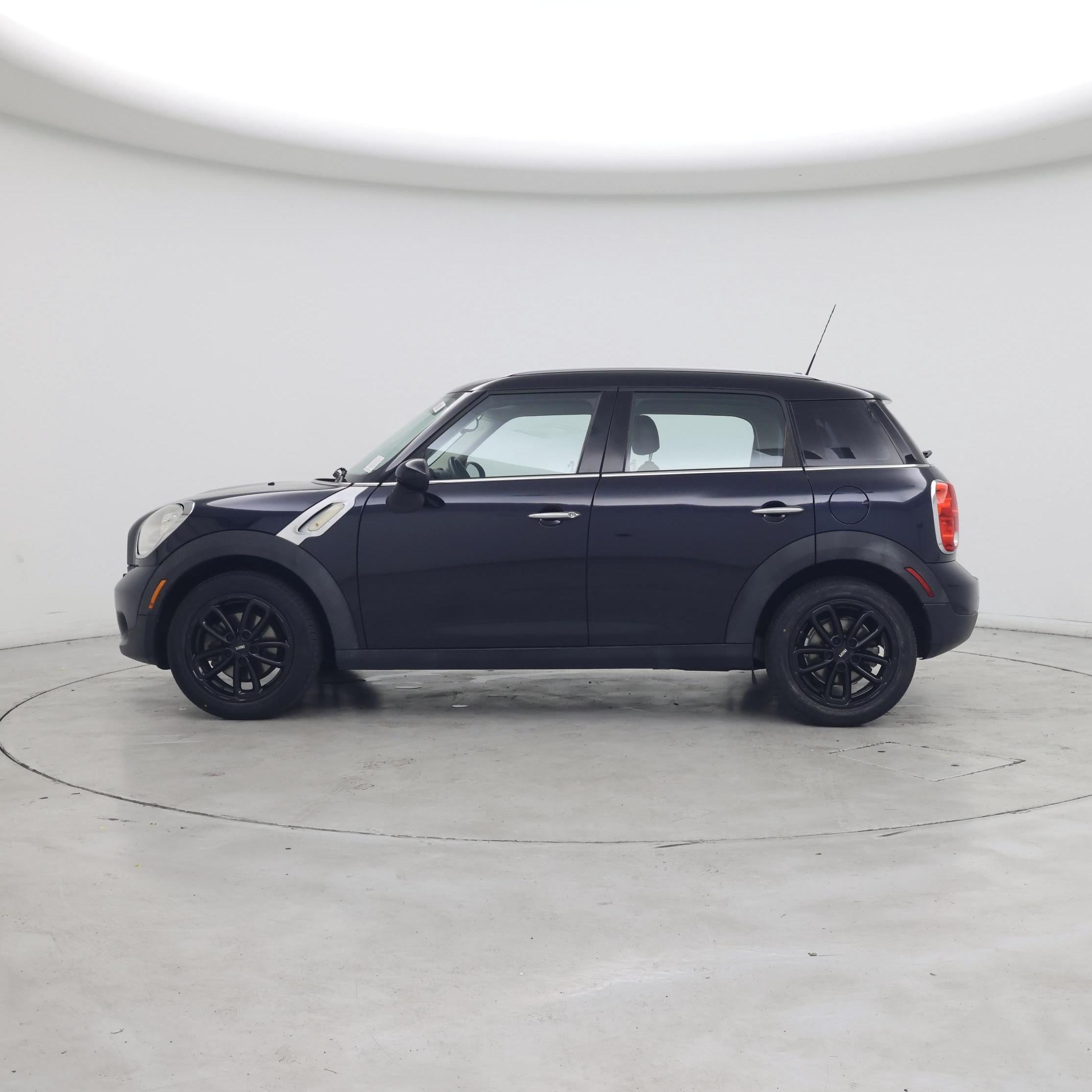 Thumbnail: 2016 MINI Cooper Countryman - 3