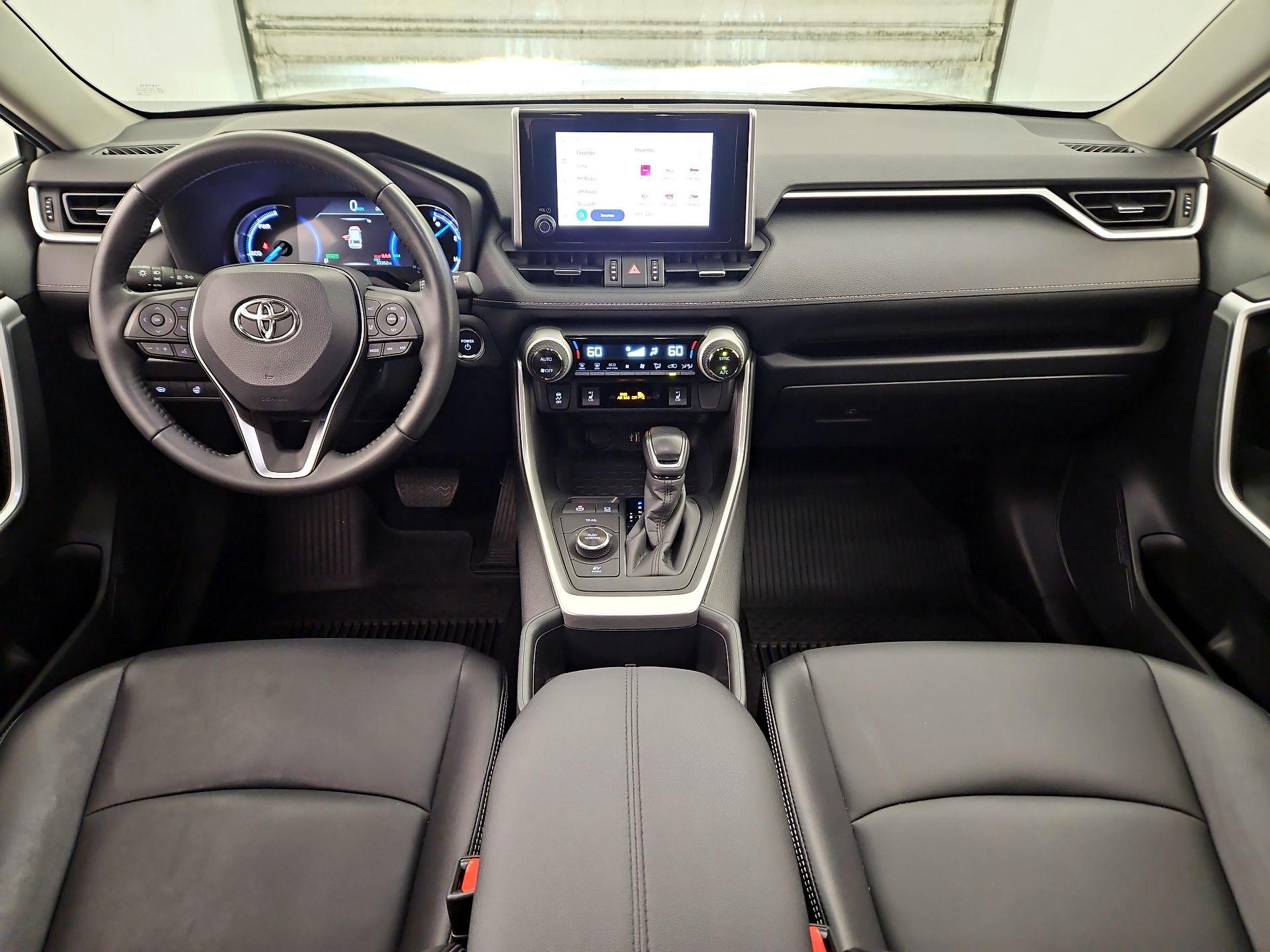 Thumbnail: 2024 Toyota RAV4 - 9