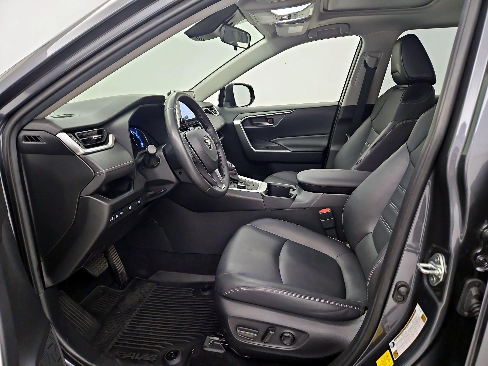 Thumbnail: 2024 Toyota RAV4 - 11