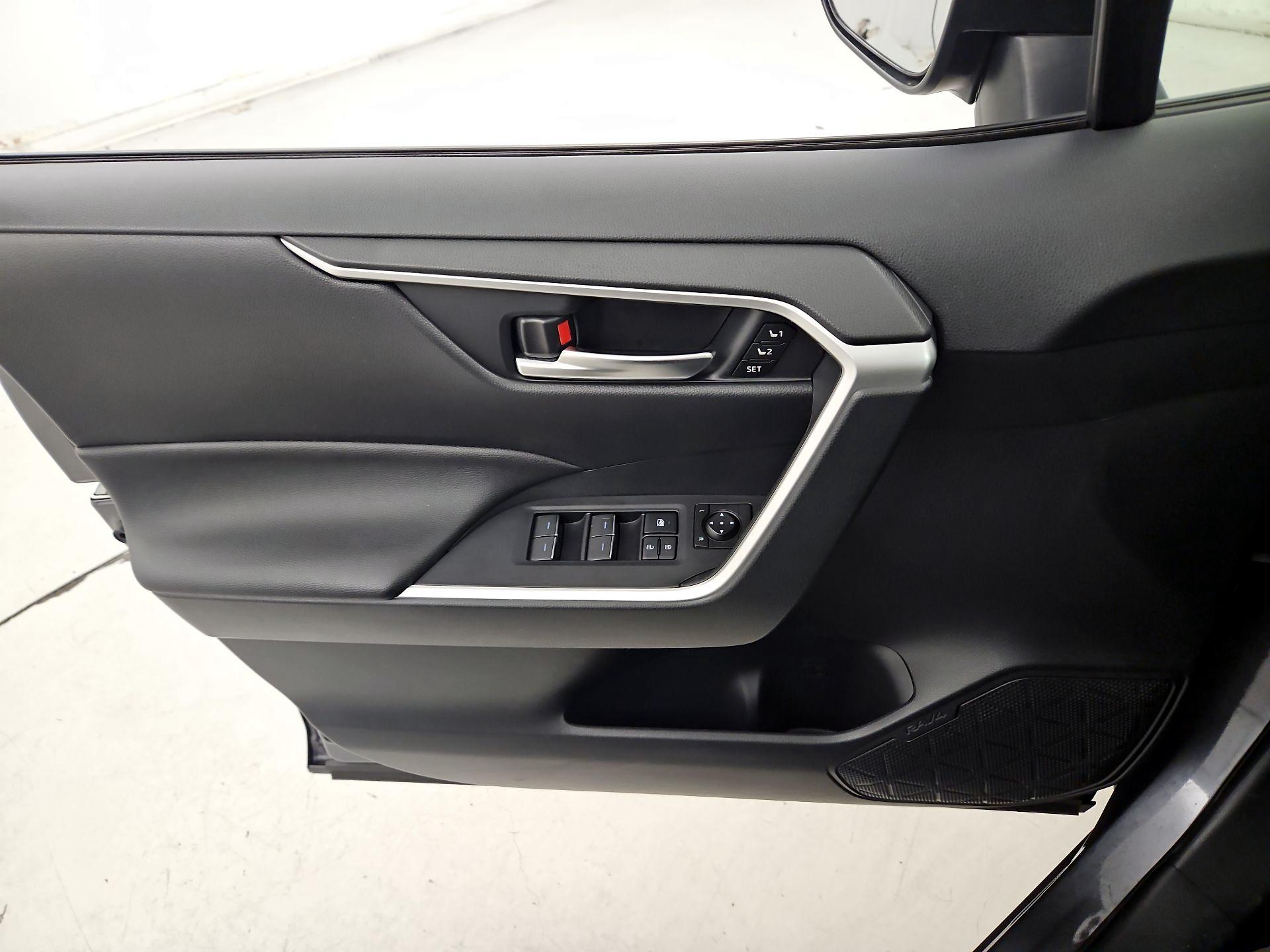 Thumbnail: 2024 Toyota RAV4 - 12