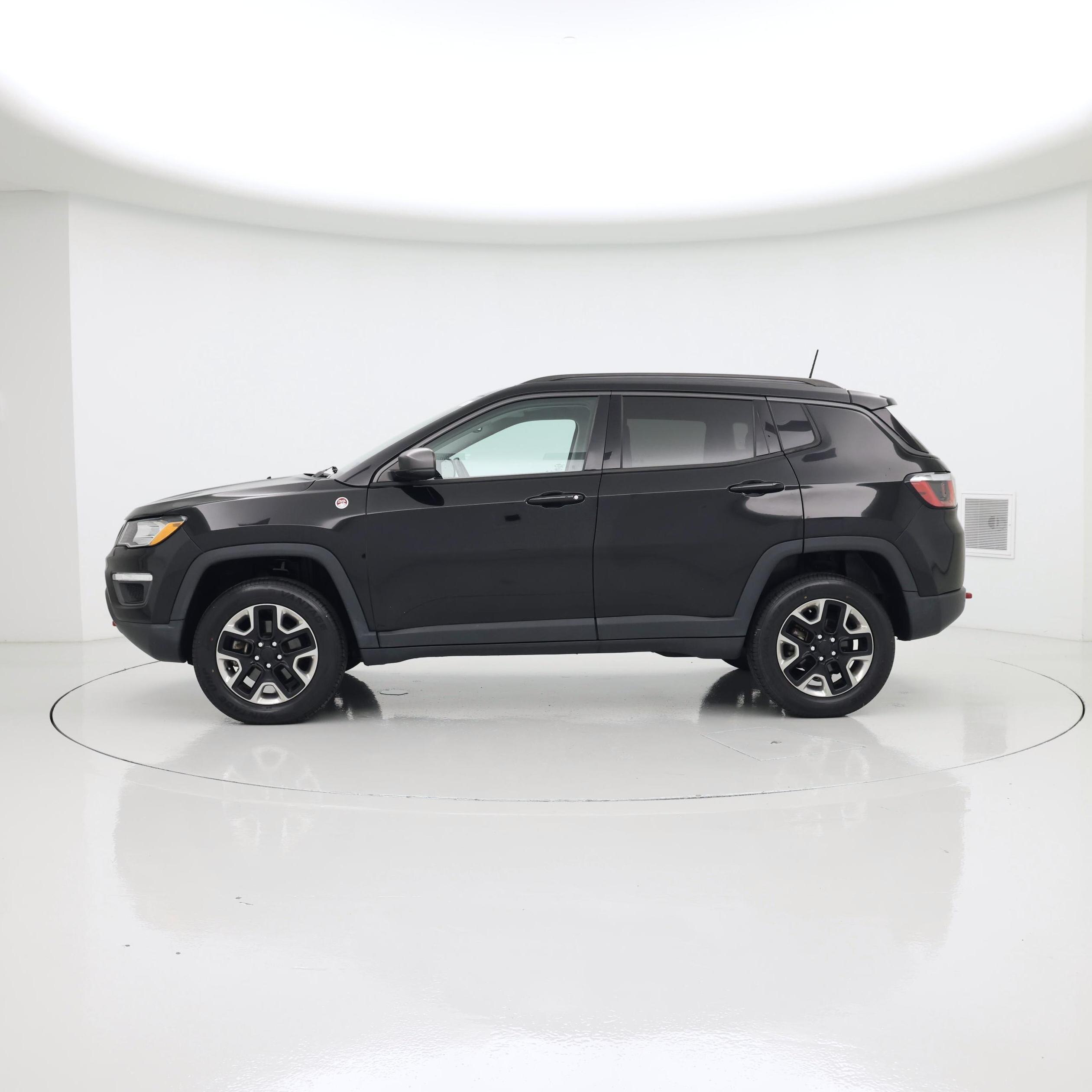 Thumbnail: 2018 Jeep Compass - 3