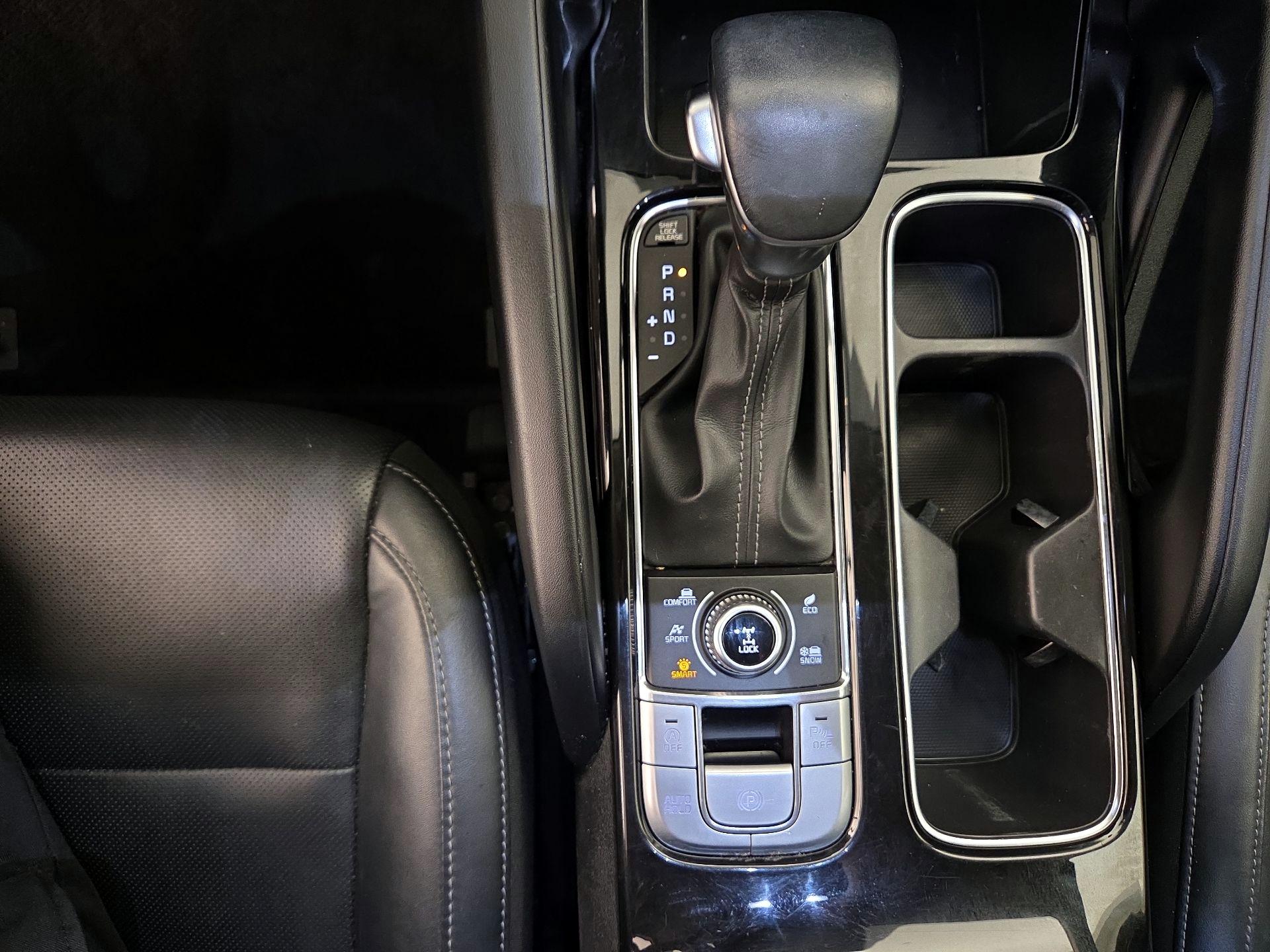 Thumbnail: 2021 Kia Telluride - 17