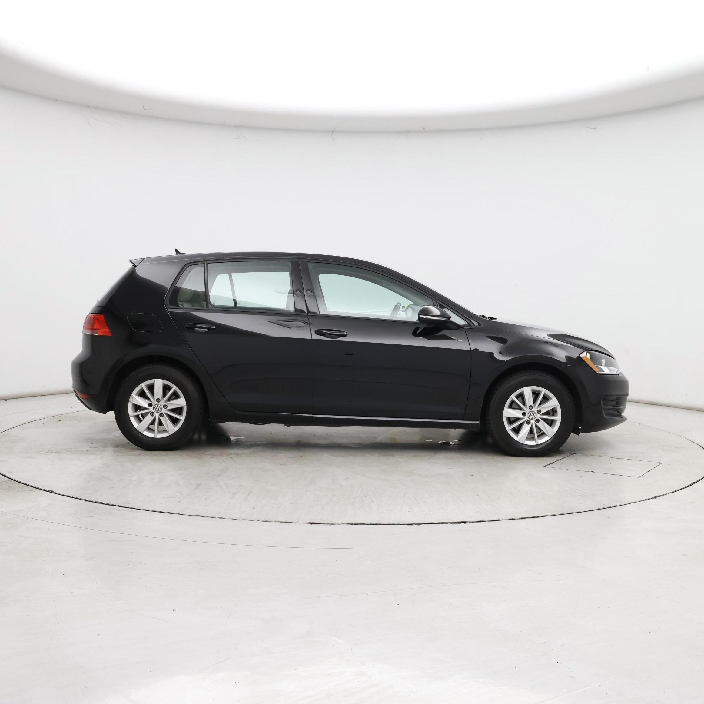 Thumbnail: 2016 Volkswagen Golf - 7