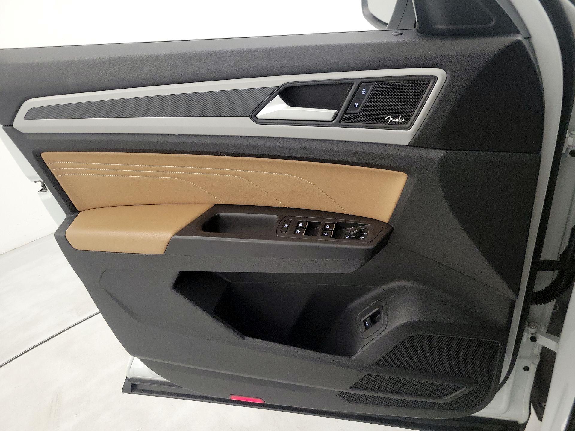 Thumbnail: 2023 Volkswagen Atlas - 12