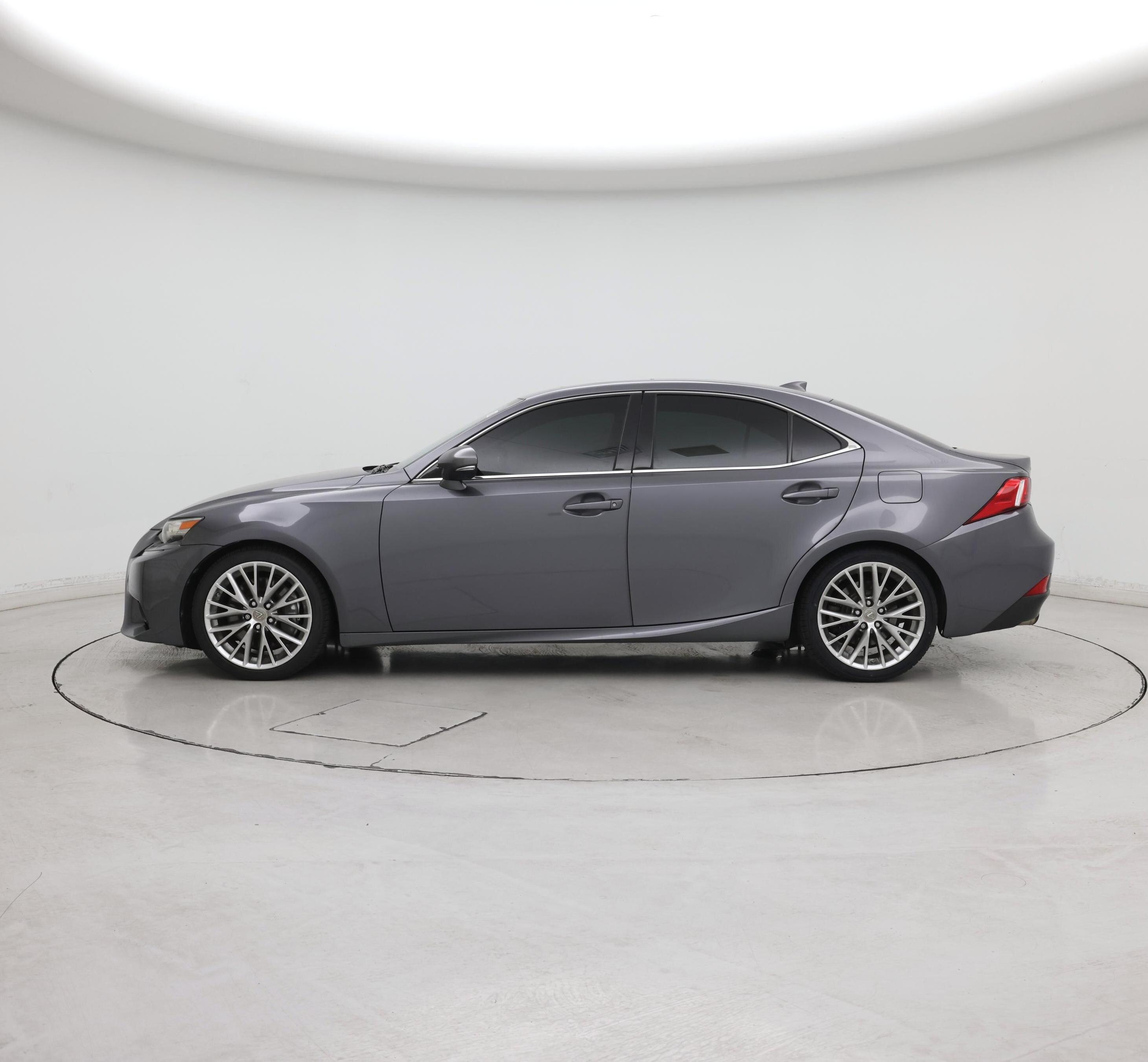 Thumbnail: 2016 Lexus IS - 3