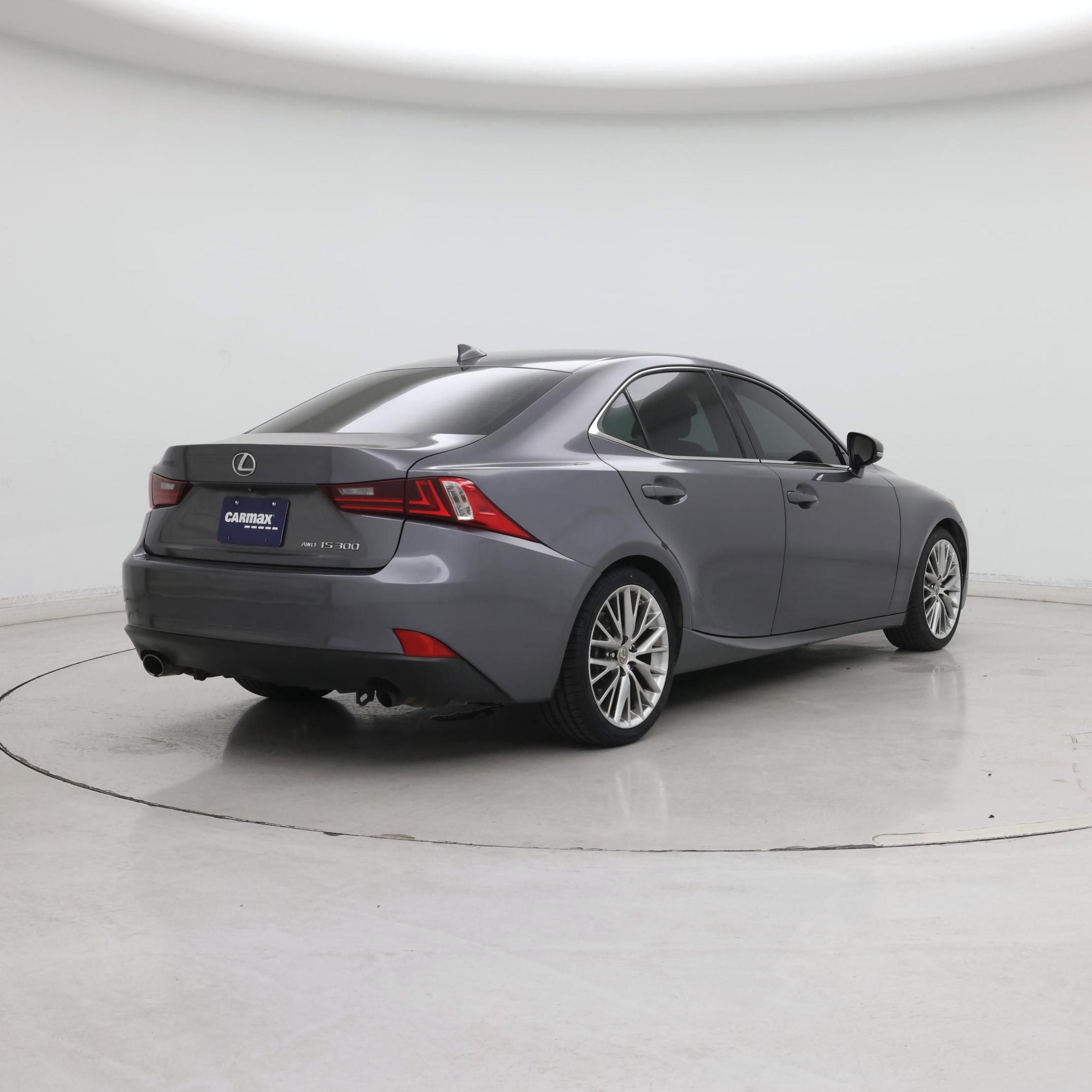 Thumbnail: 2016 Lexus IS - 8