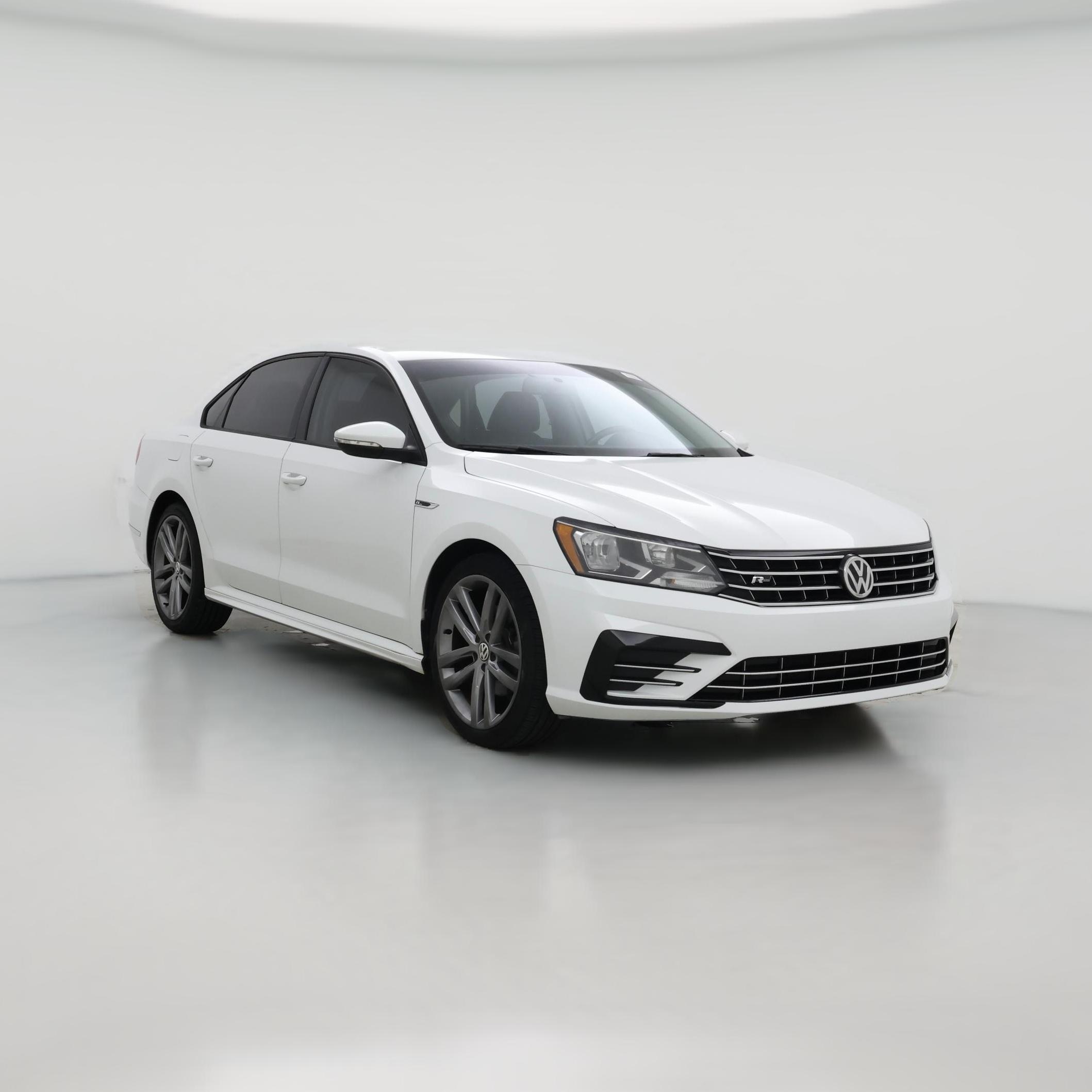 Thumbnail: 2018 Volkswagen Passat - 1