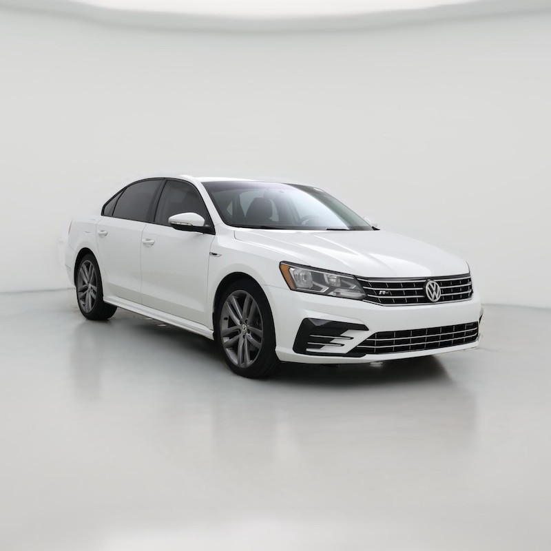 2018 Volkswagen Passat R-Line