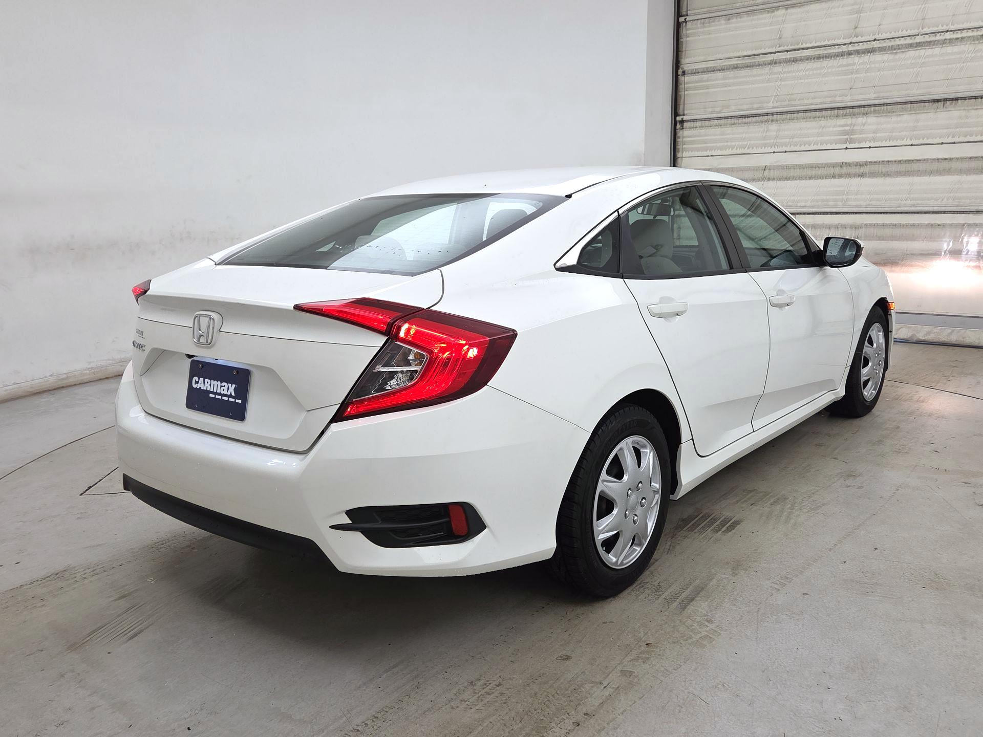 Thumbnail: 2017 Honda Civic - 5