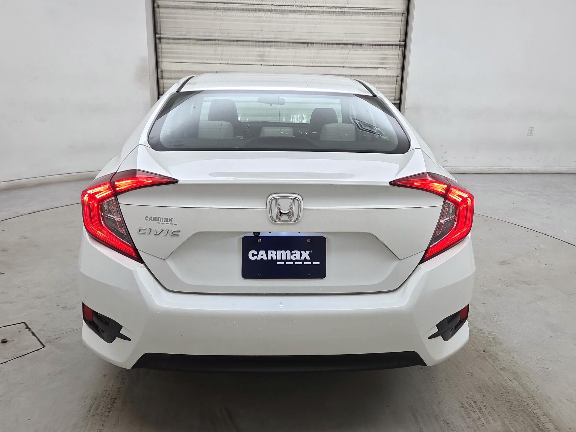 Thumbnail: 2017 Honda Civic - 6