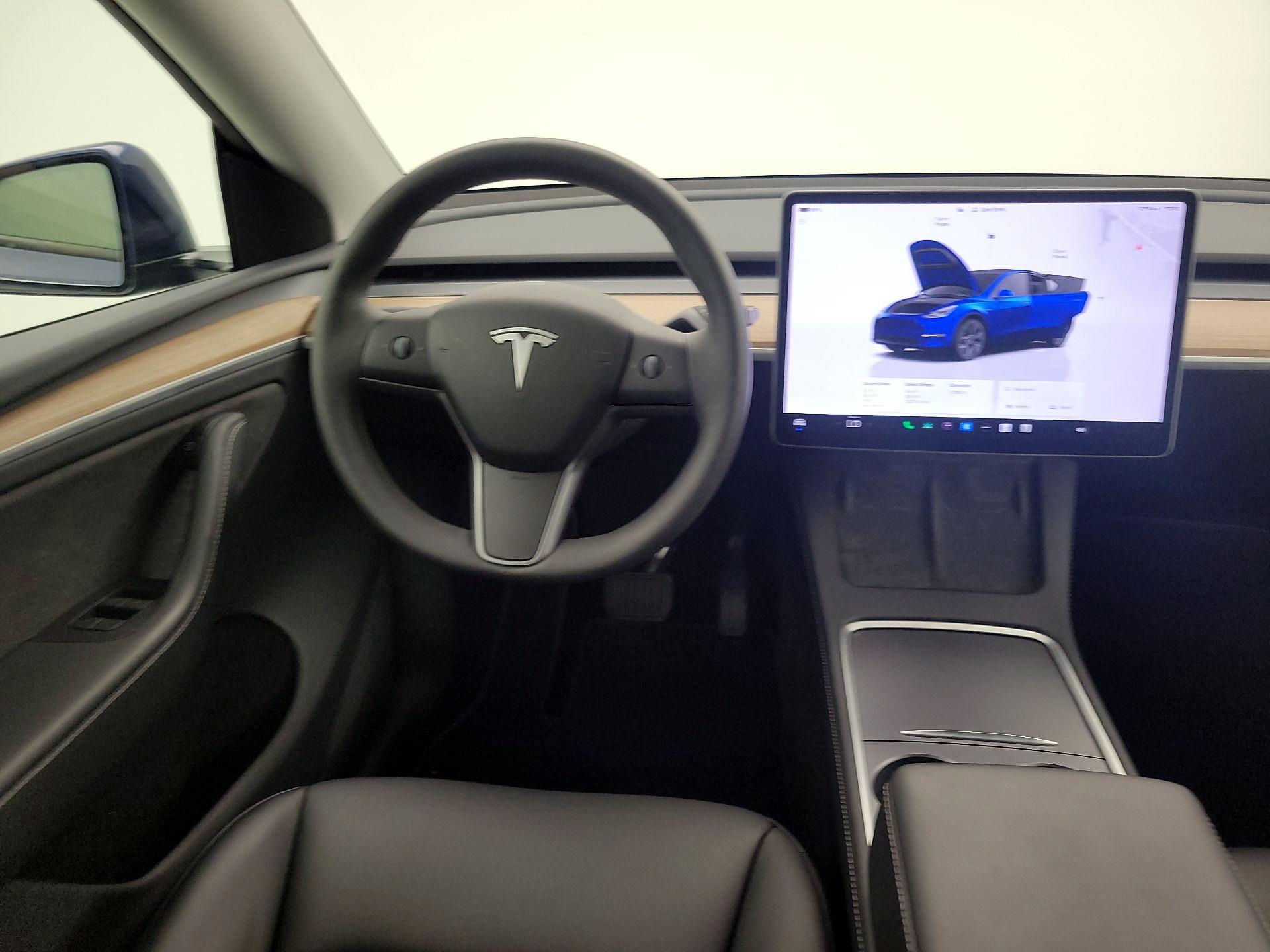 Thumbnail: 2024 Tesla Model Y - 10