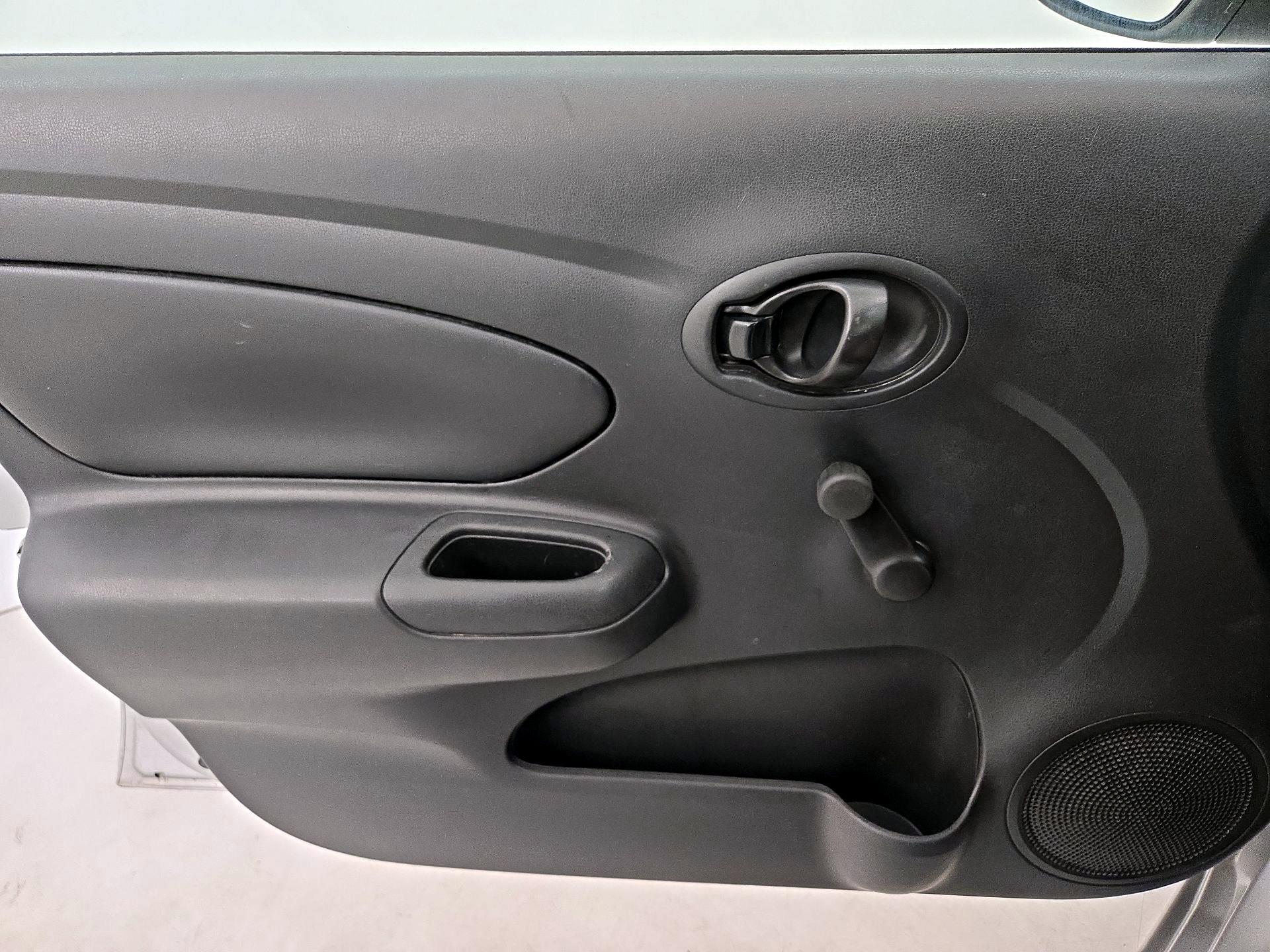 Thumbnail: 2016 Nissan Versa - 12