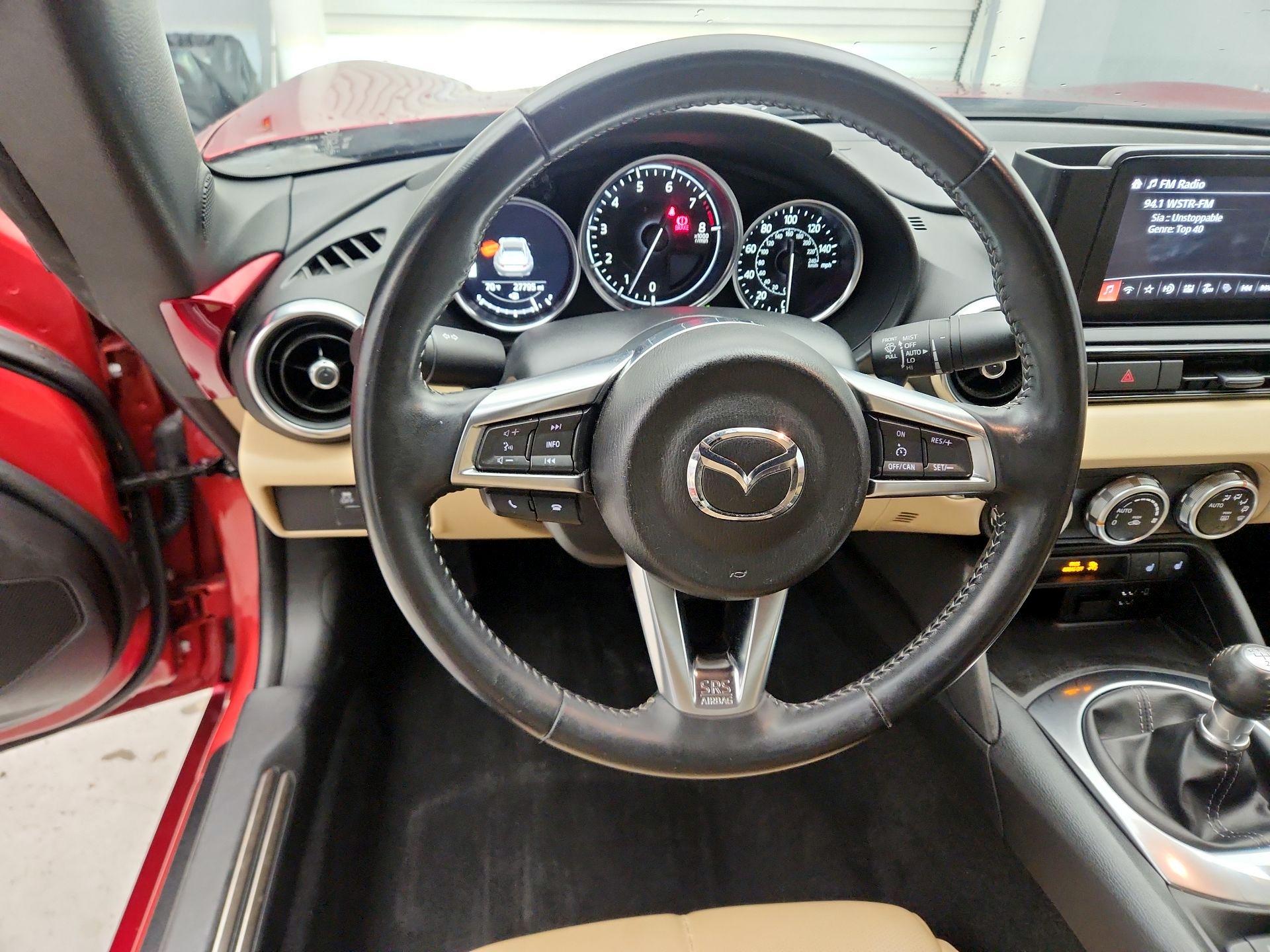 Thumbnail: 2020 Mazda MX-5 Miata - 10