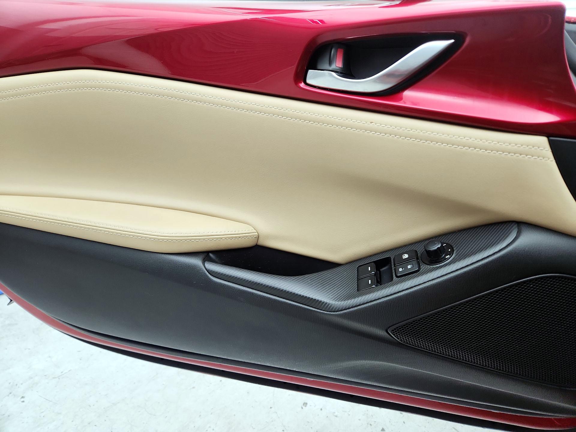 Thumbnail: 2020 Mazda MX-5 Miata - 12