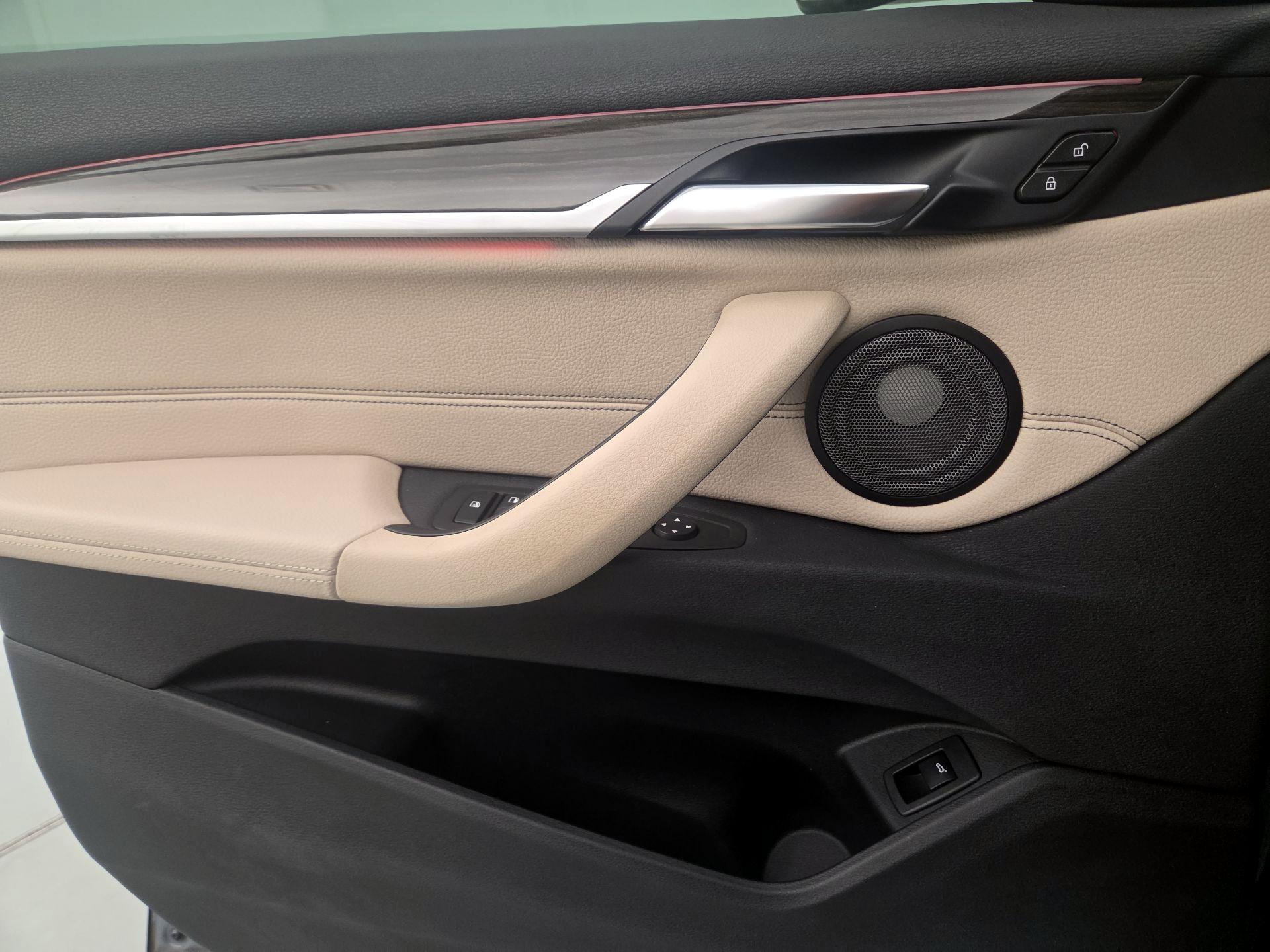 Thumbnail: 2021 BMW X1 - 12